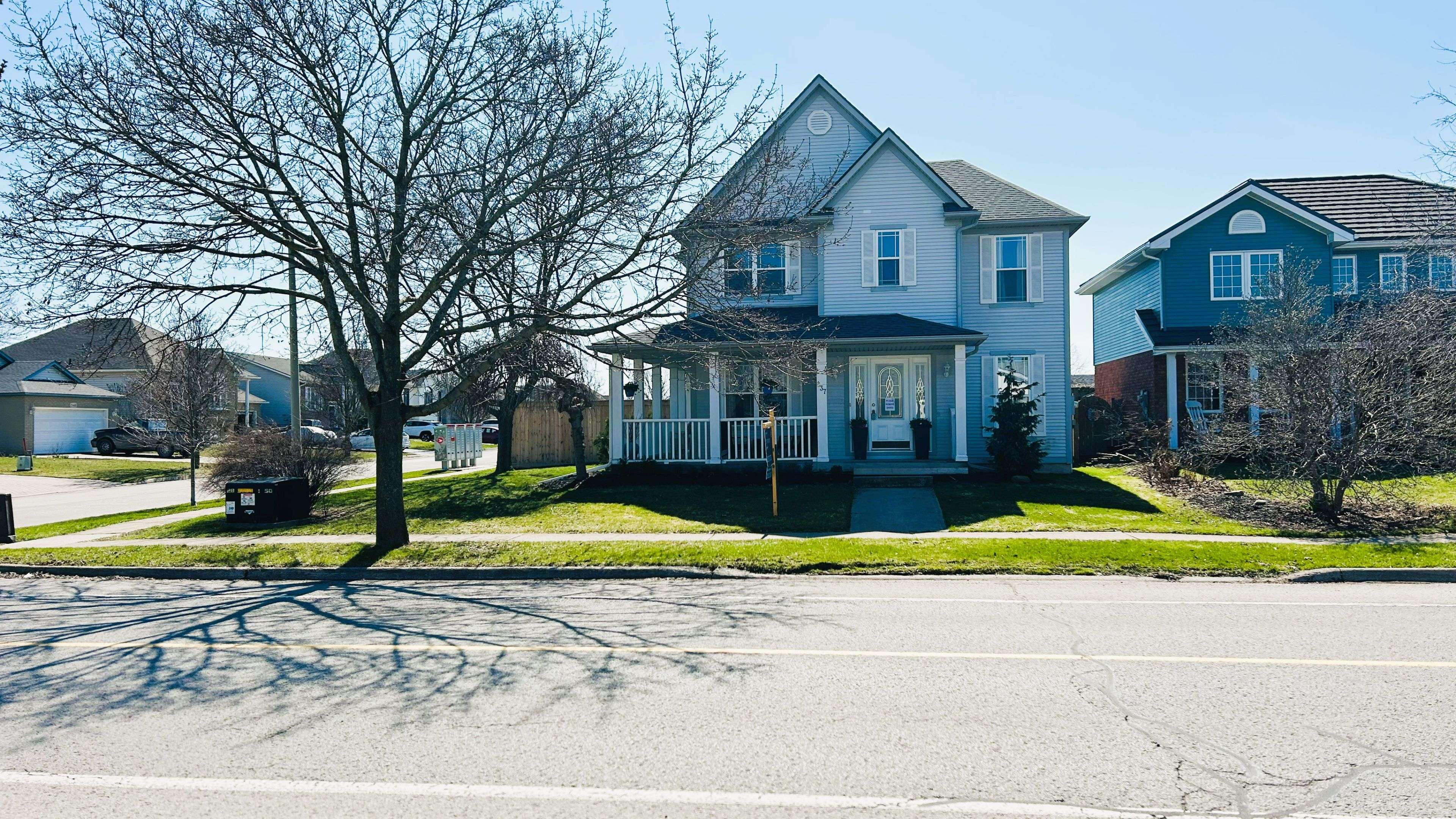 Fort Erie, ON L2A 6E9,837 Concession RD
