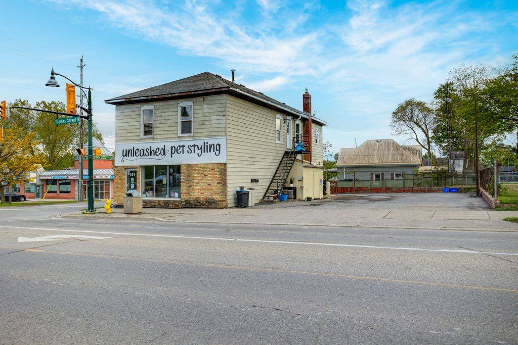 Ingersoll, ON N5C 3C9,101 THAMES ST N