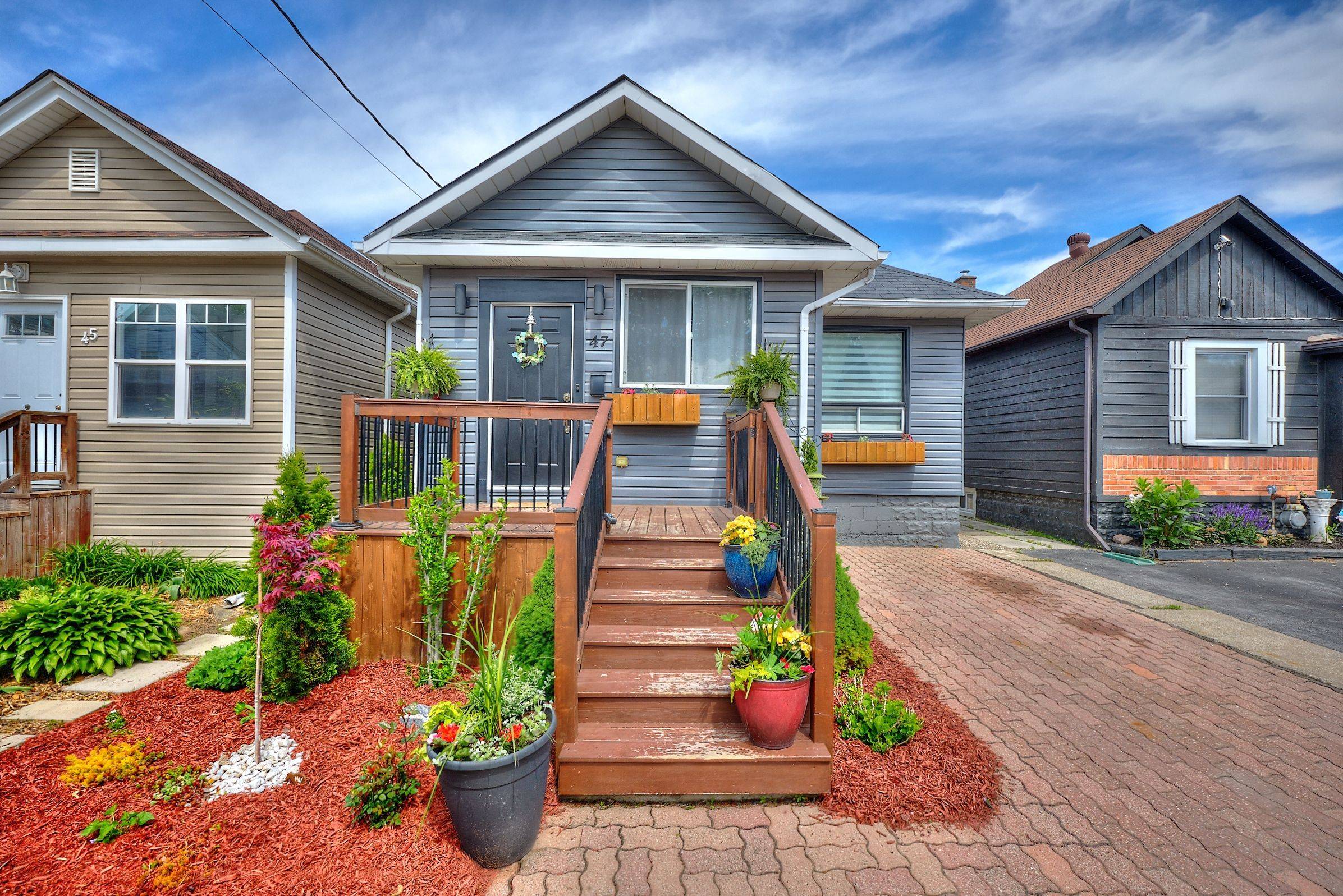 St. Catharines, ON L2R 2C9,47 Lowell AVE