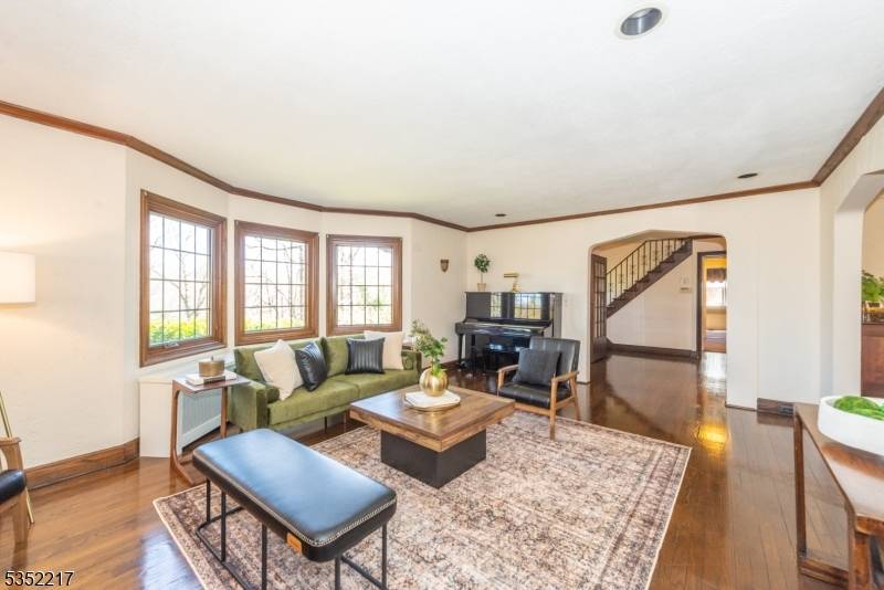 Verona Twp., NJ 07044,41 Stocker Rd