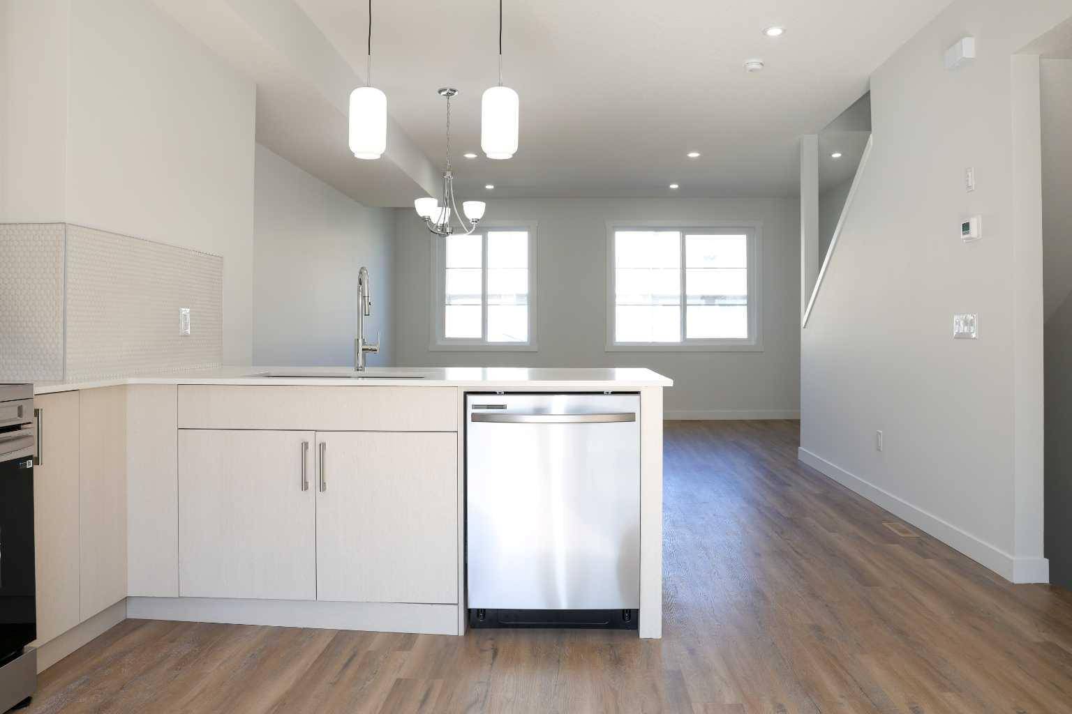 Calgary, AB T3N 2K4,75 Cornerstone ROW NE #108