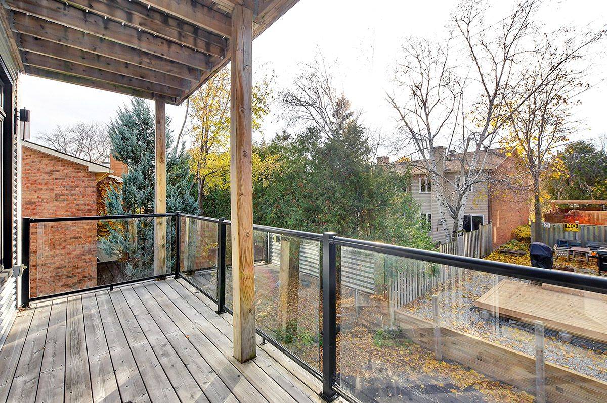 Glebe - Ottawa East And Area, ON K1S 0Z8,10 Chestnut ST W #B