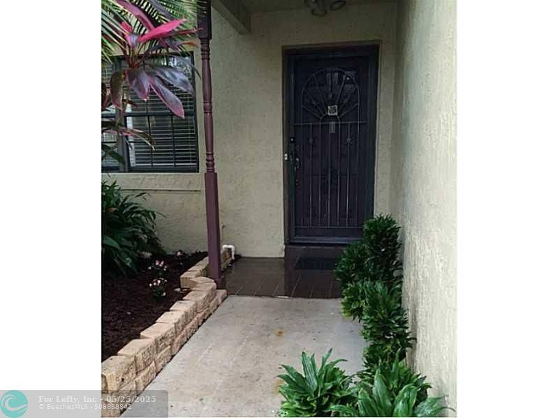 Plantation, FL 33324,9145 Vineyard Lake Dr  #958-01