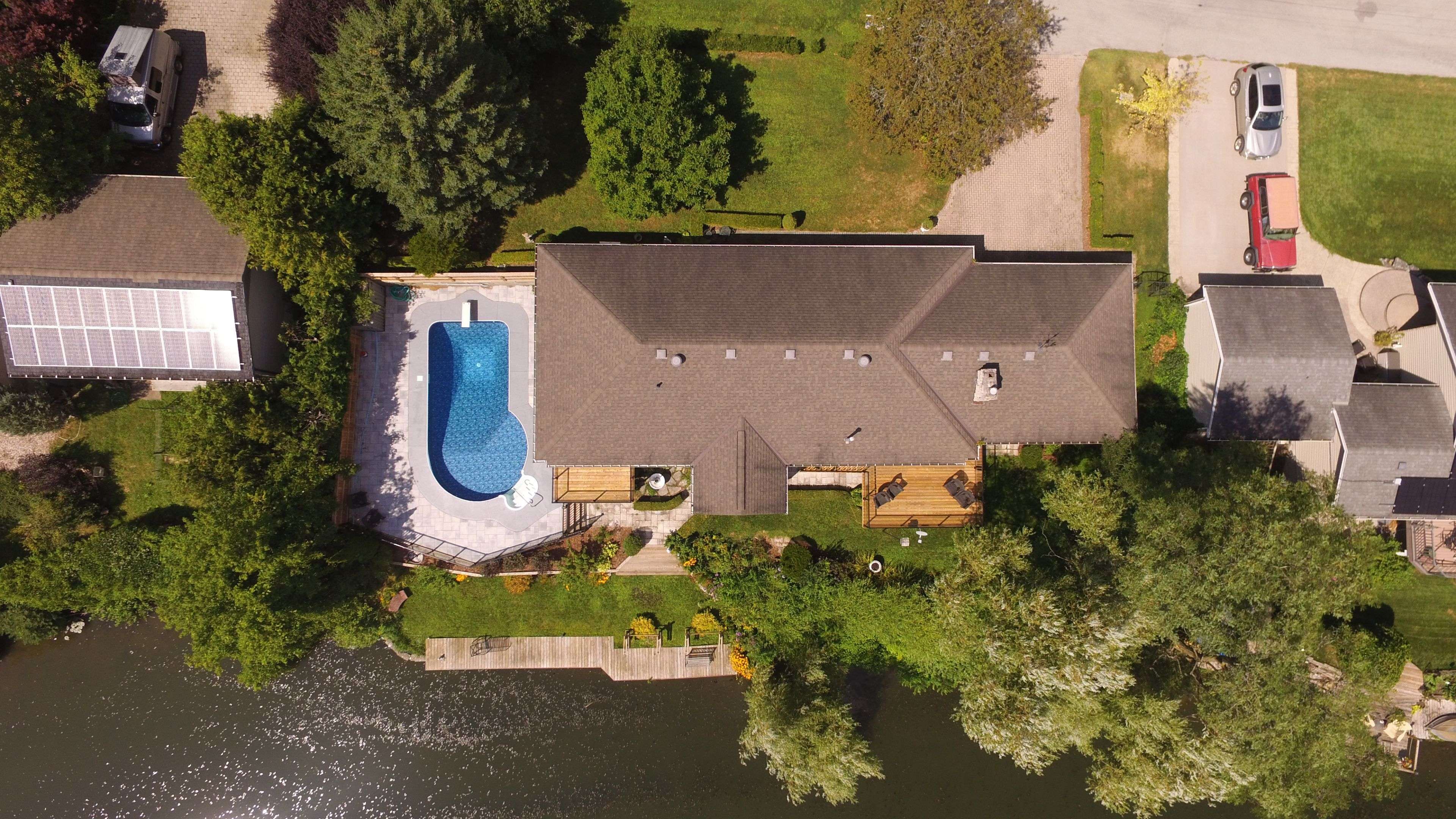 Owen Sound, ON N4K 1A9,415 4th ST E