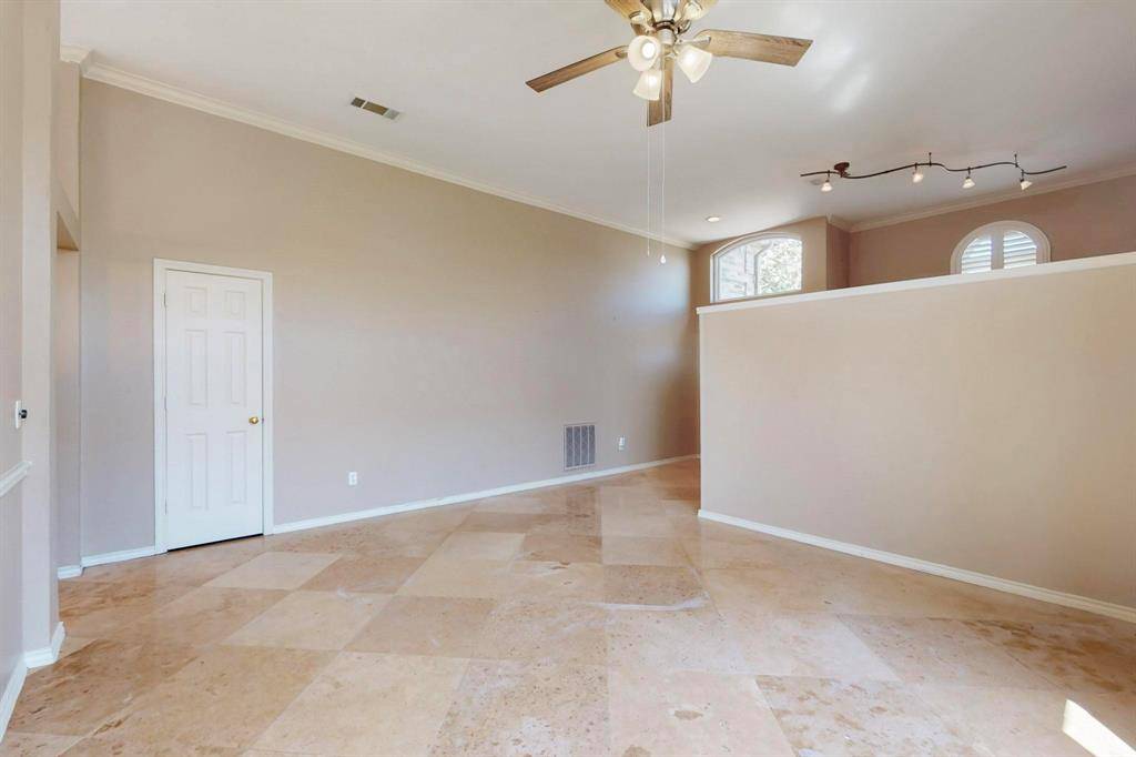 Highland Village, TX 75077,622 Meadowcrest Drive