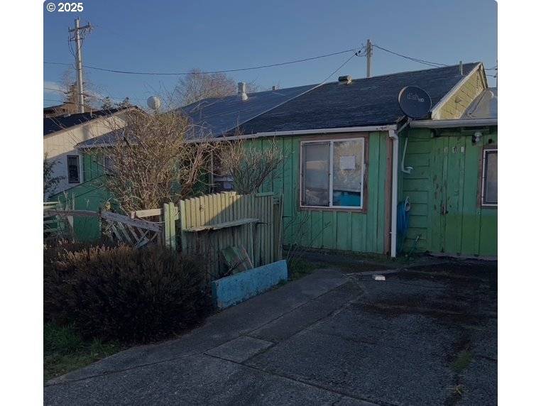 Florence, OR 97439,710 LAUREL ST