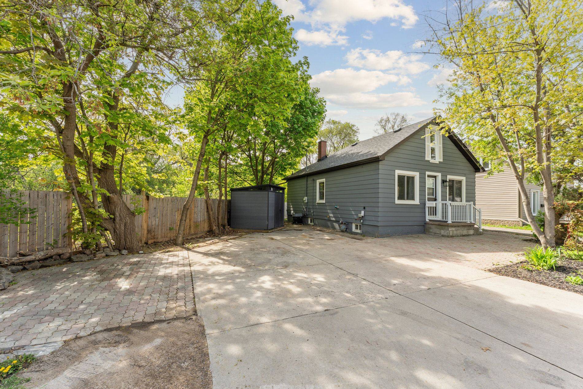 Brampton, ON L6Y 1L3,7 Jessie ST