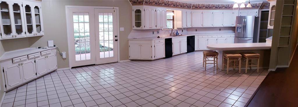 Lone Star, TX 75638,401 S Timberlane