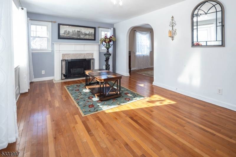 Union Twp., NJ 07083,127 Orchard Ter