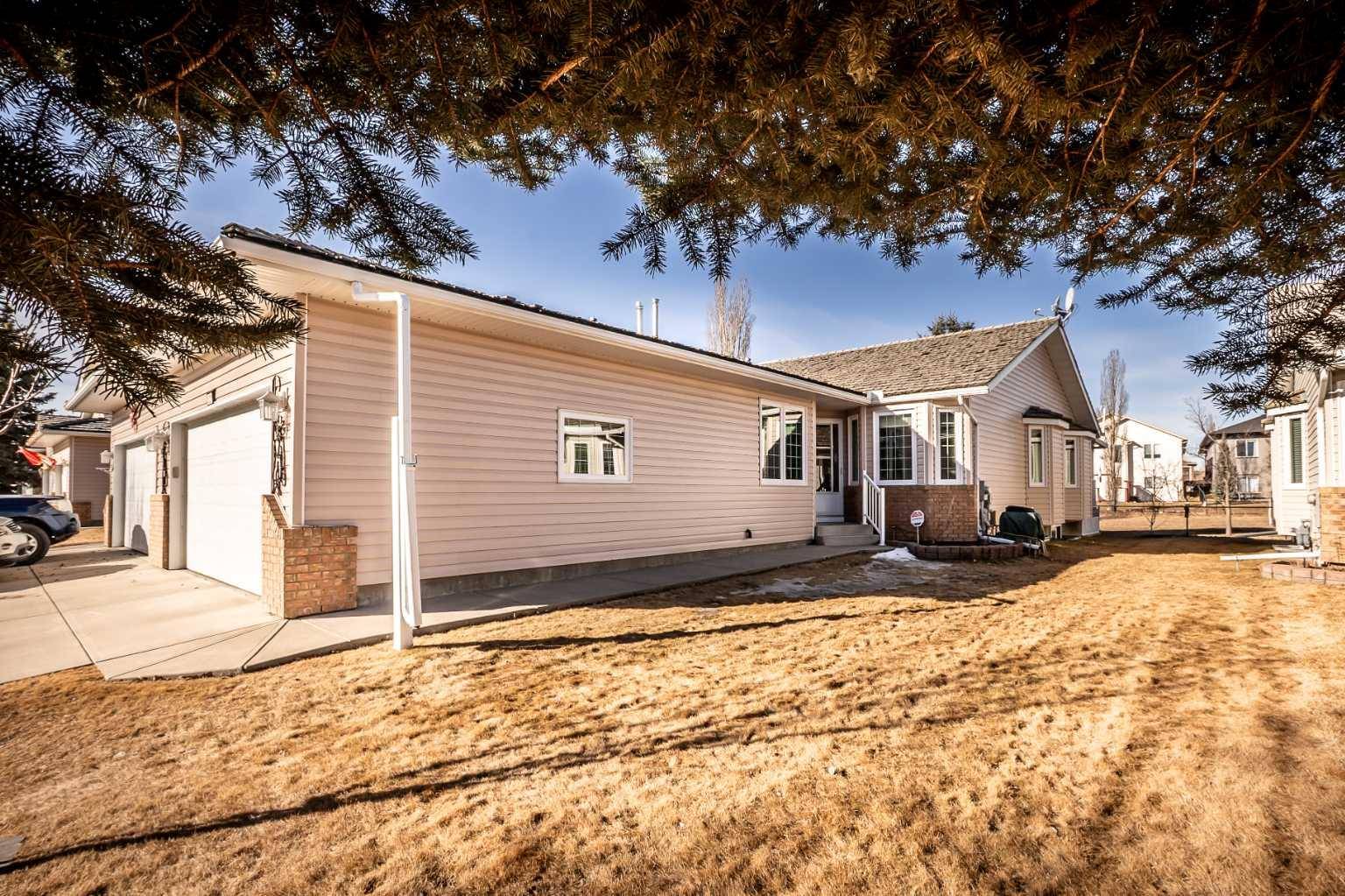 High River, AB T1V 1T5,521 Riverside DR NW