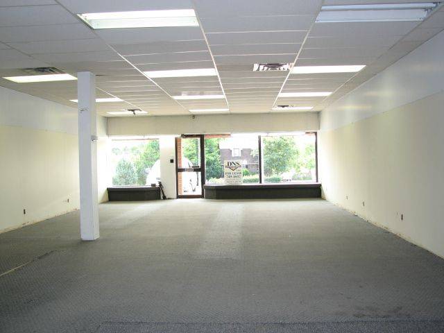 Peterborough North, ON K9H 3P7,1123 WATER ST #4
