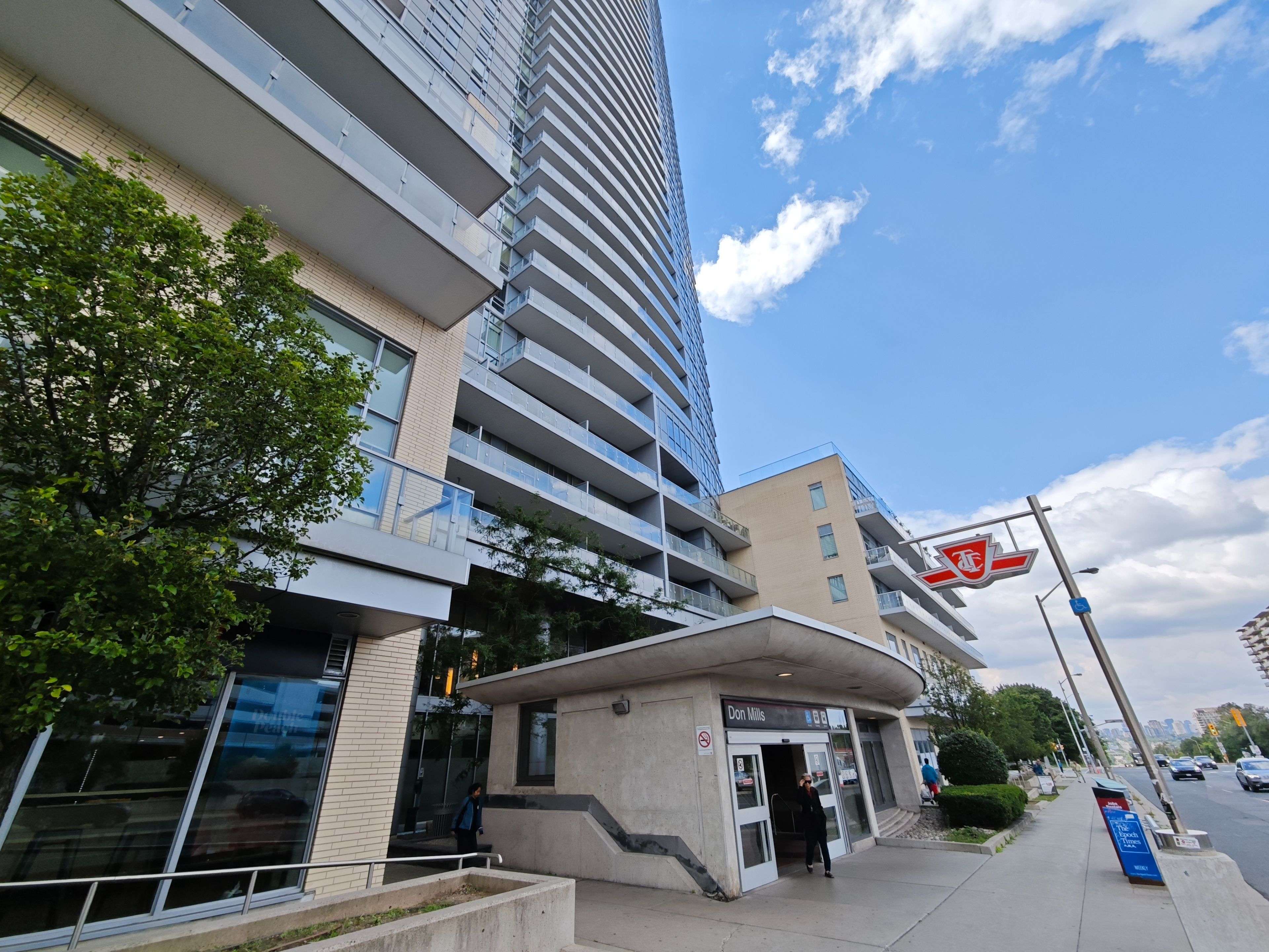 Toronto C15, ON M2J 1M6,70 Forest Manor RD #4