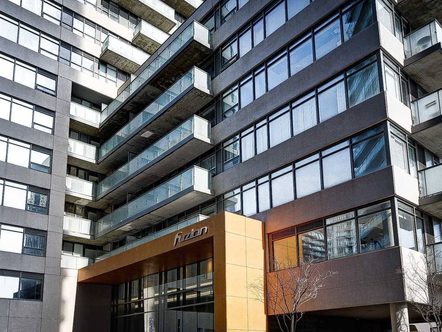 Toronto C01, ON M6K 0A3,20 Joe Shuster WAY #803
