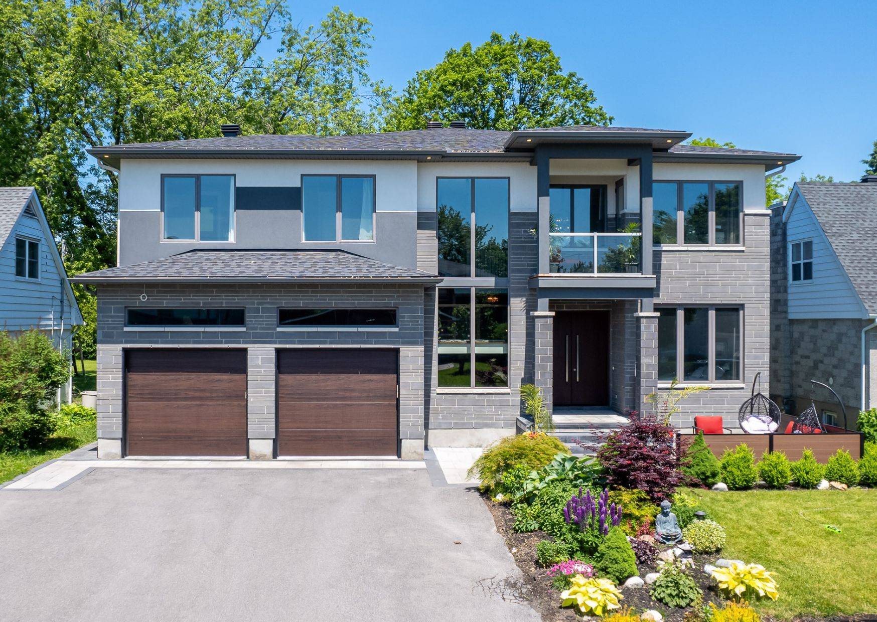 Cityview - Parkwoods Hills - Rideau Shore, ON K2E 6R6,7 PHILLIP DR