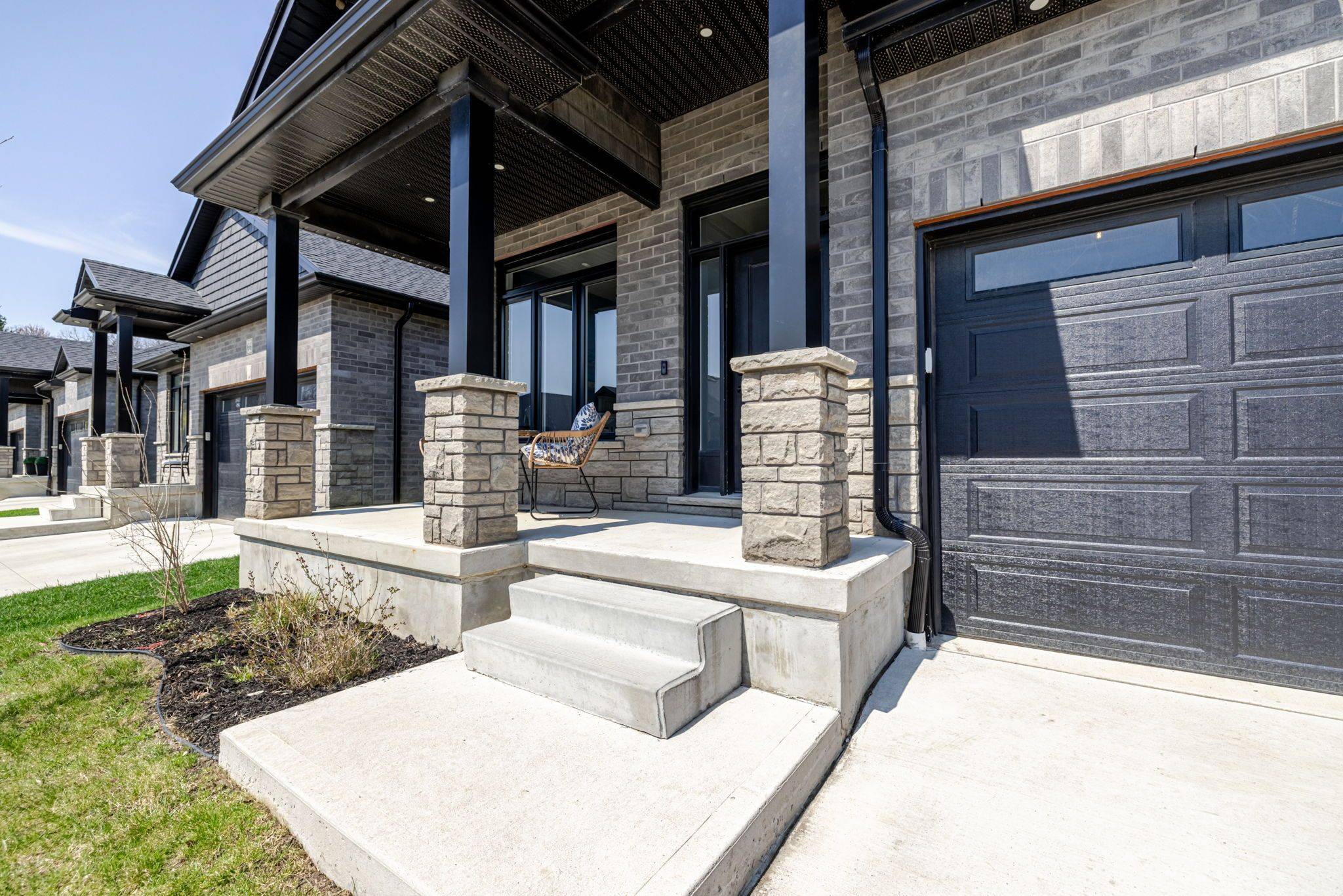 Middlesex Centre, ON N0L 1R0,383 Daventry WAY #68
