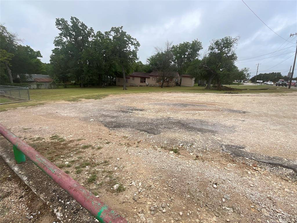 Hamilton, TX 76531,702 S Rice