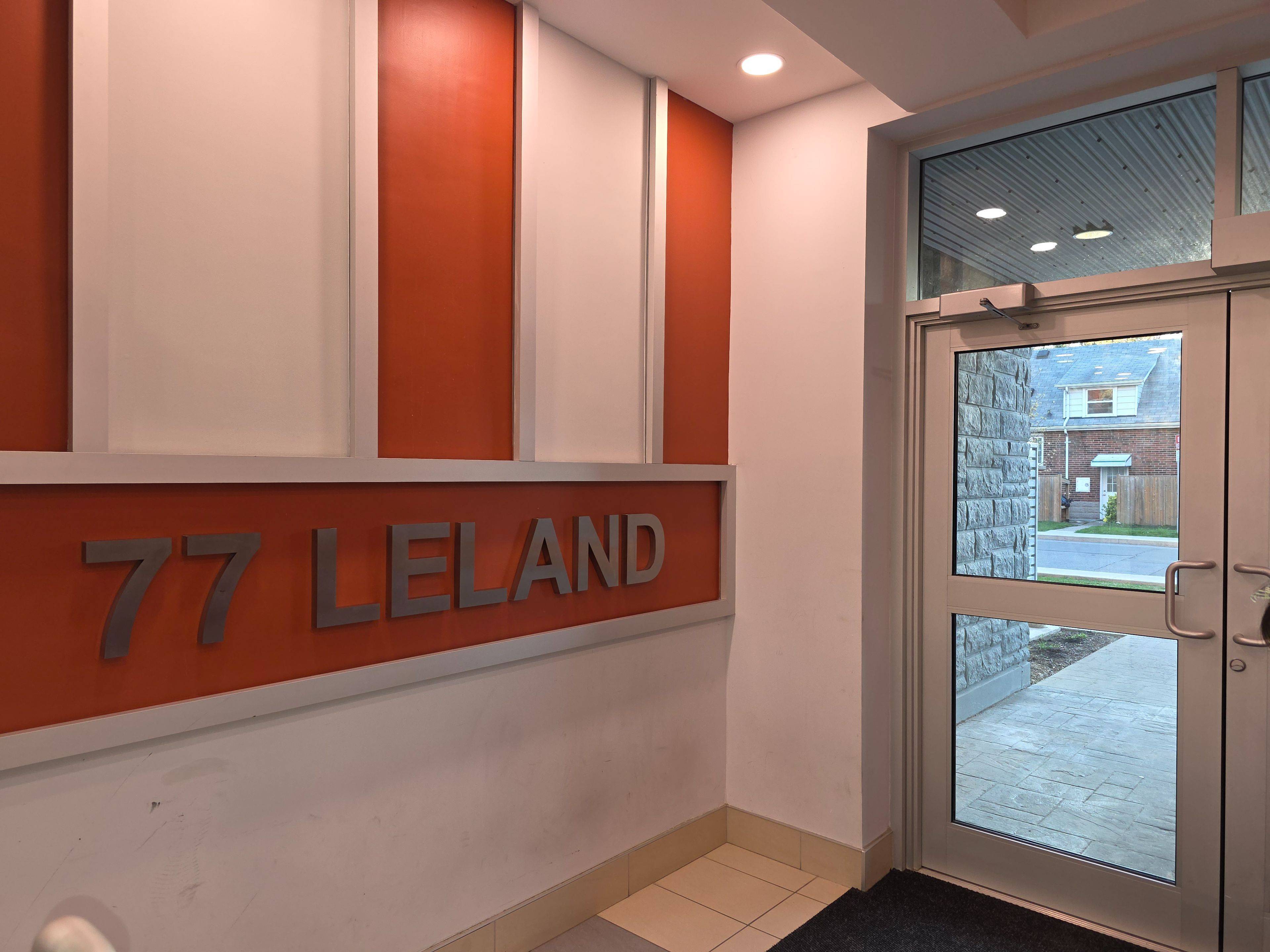 Hamilton, ON L8S 3A1,77 Leland ST #419