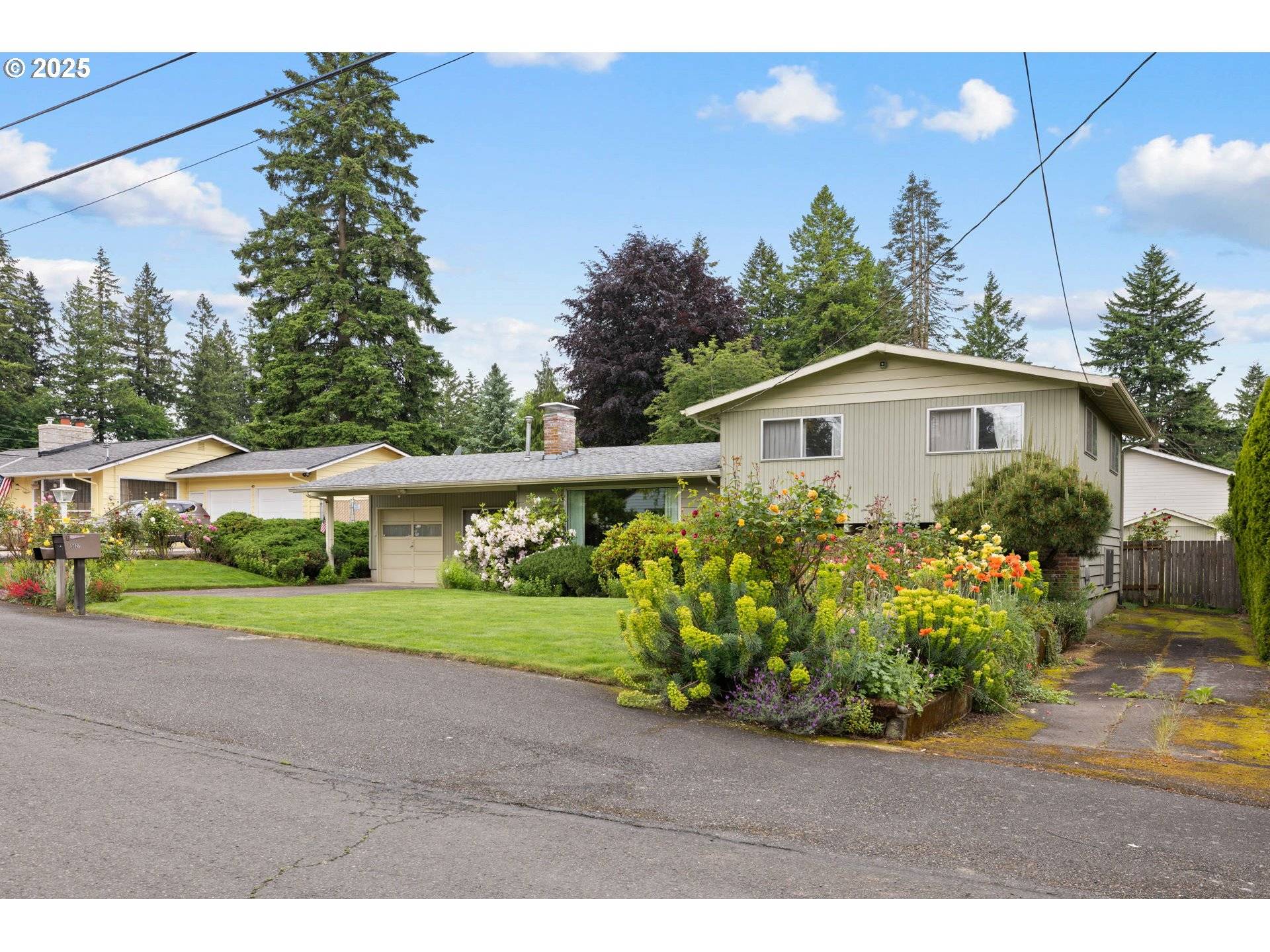 Portland, OR 97230,1627 NE 143RD AVE