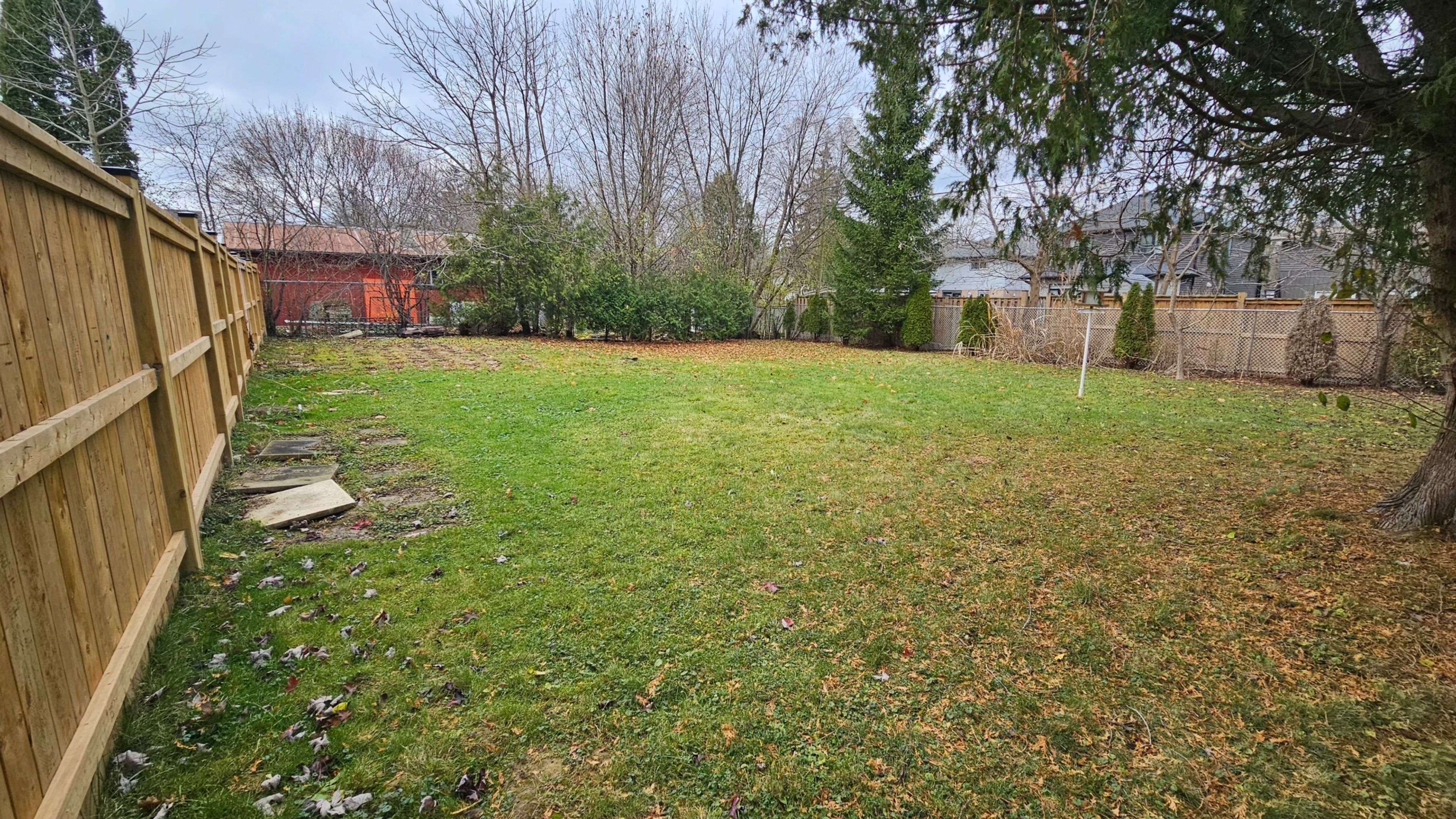 London South, ON N6J 1S1,75 Highwood AVE
