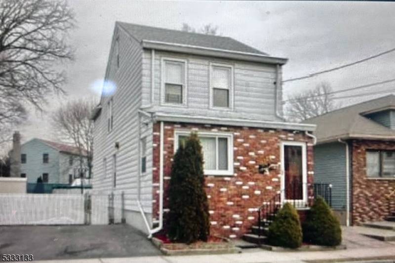 Haledon Boro, NJ 07508,122 Lee Ave