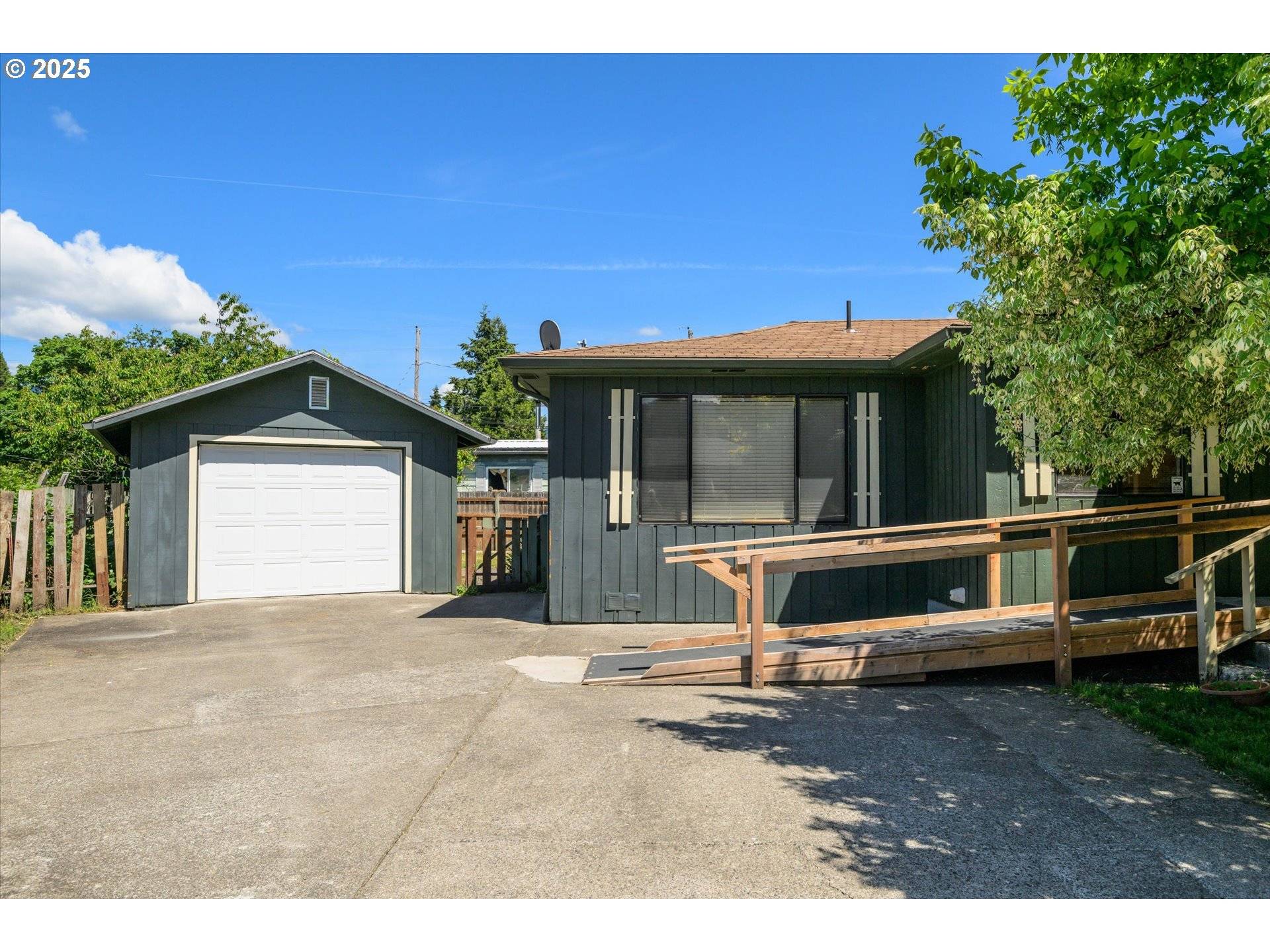 Oakridge, OR 97463,47693 RAINBOW CT