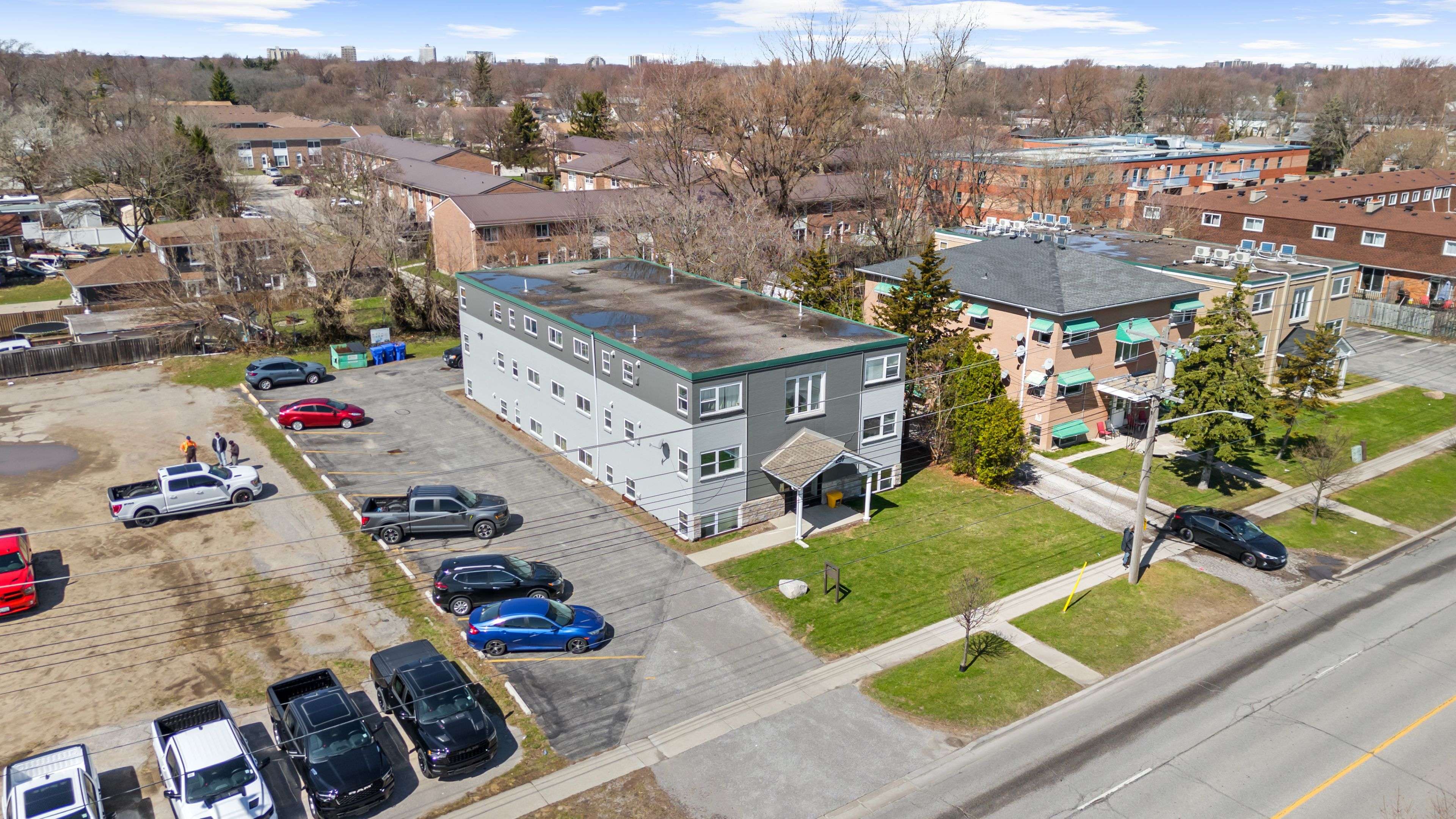 Sarnia, ON N7T 3W6,289 Indian RD S