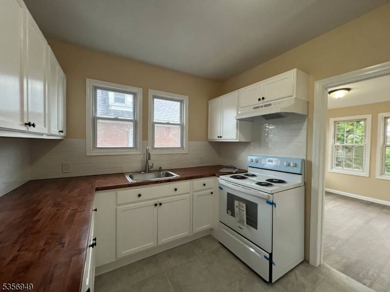 Phillipsburg Town, NJ 08865,57 Evelyn Ave #2