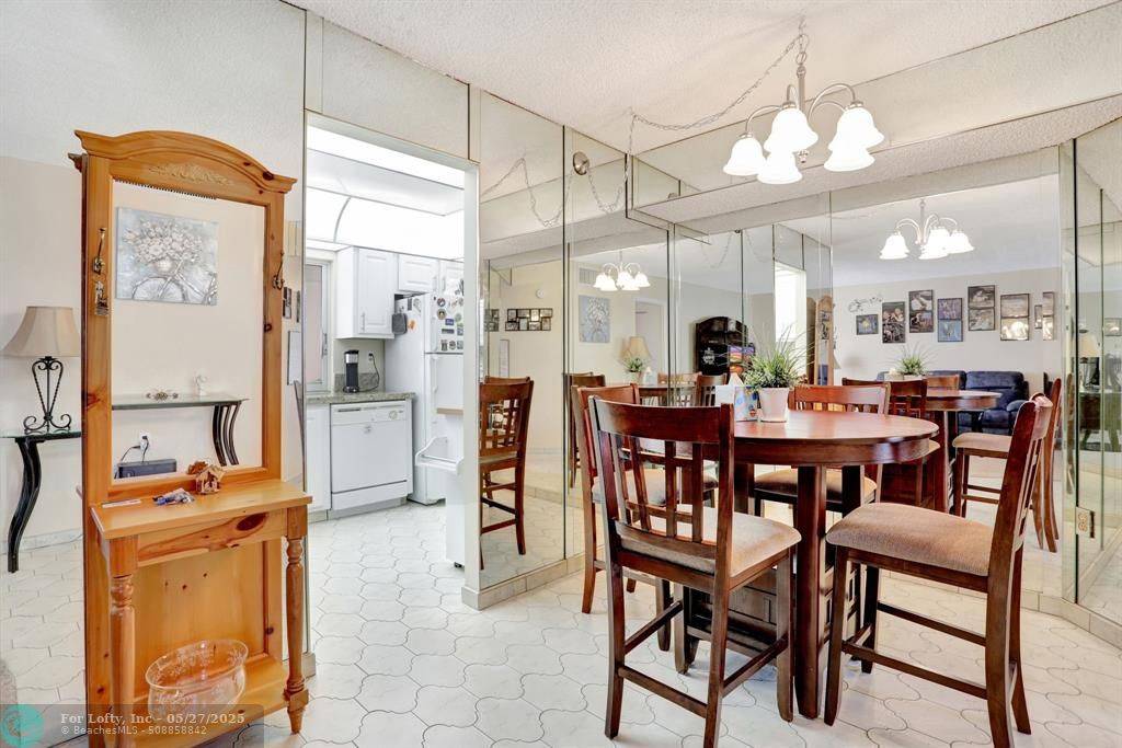 Tamarac, FL 33321,9400 Lime Bay Blvd #310