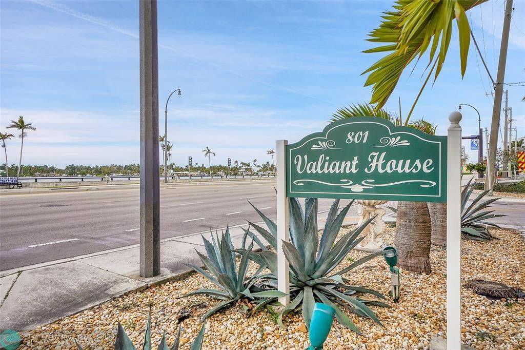 Hollywood, FL 33019,801 S OCEAN DR  #804
