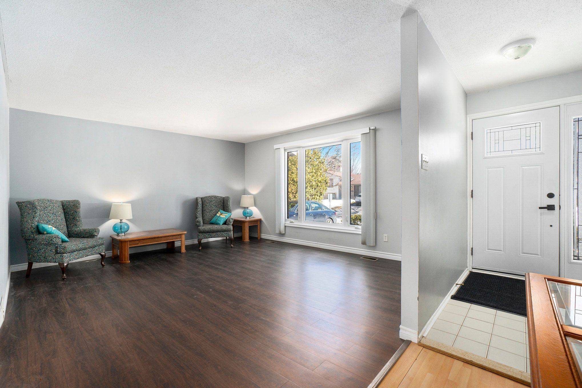 Overbrook - Castleheights And Area, ON K1K 3Z1,1266 Alloway CRES