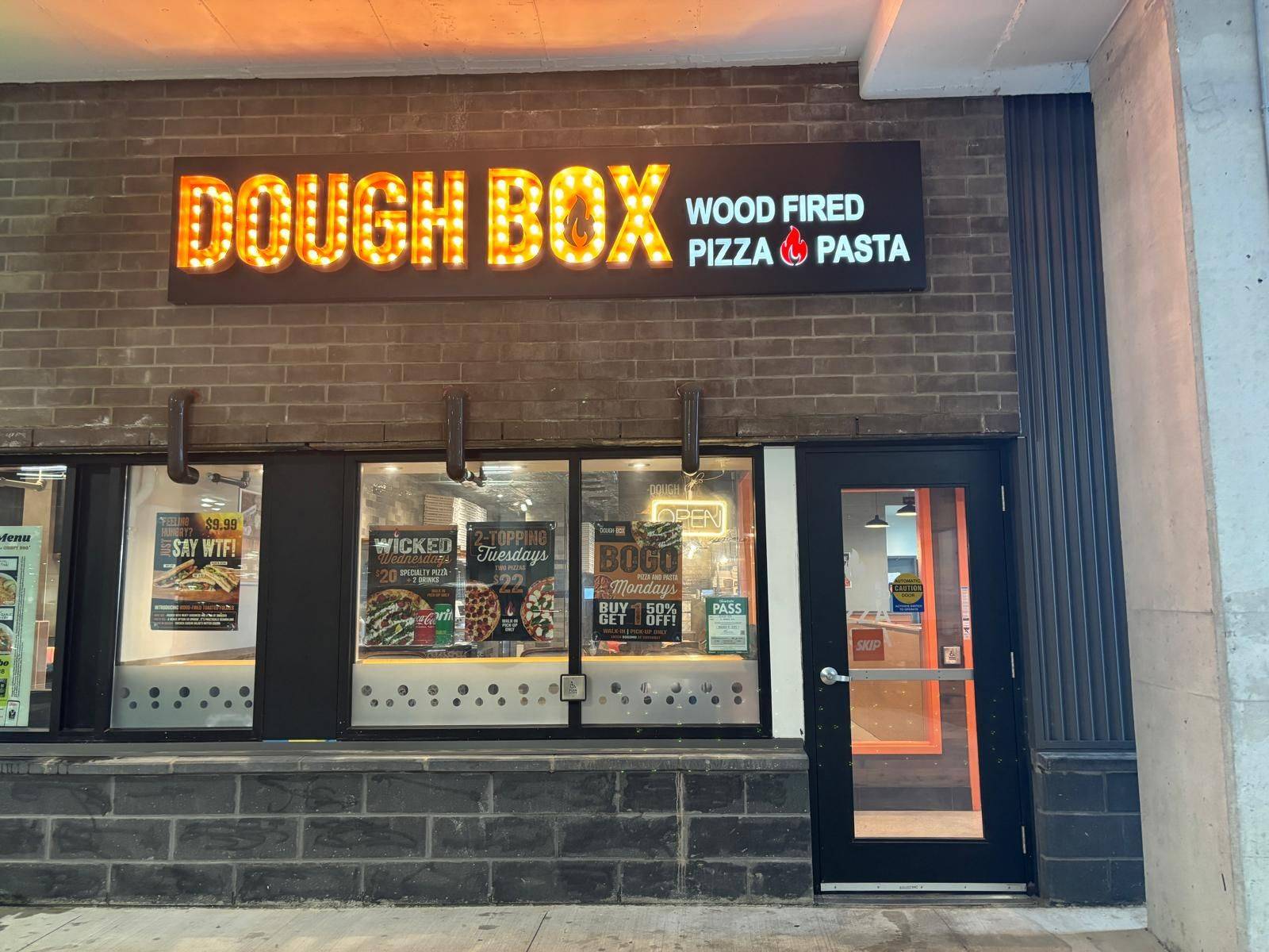 Toronto W08, ON M9W 1P1,21 Rexdale BLVD #4001