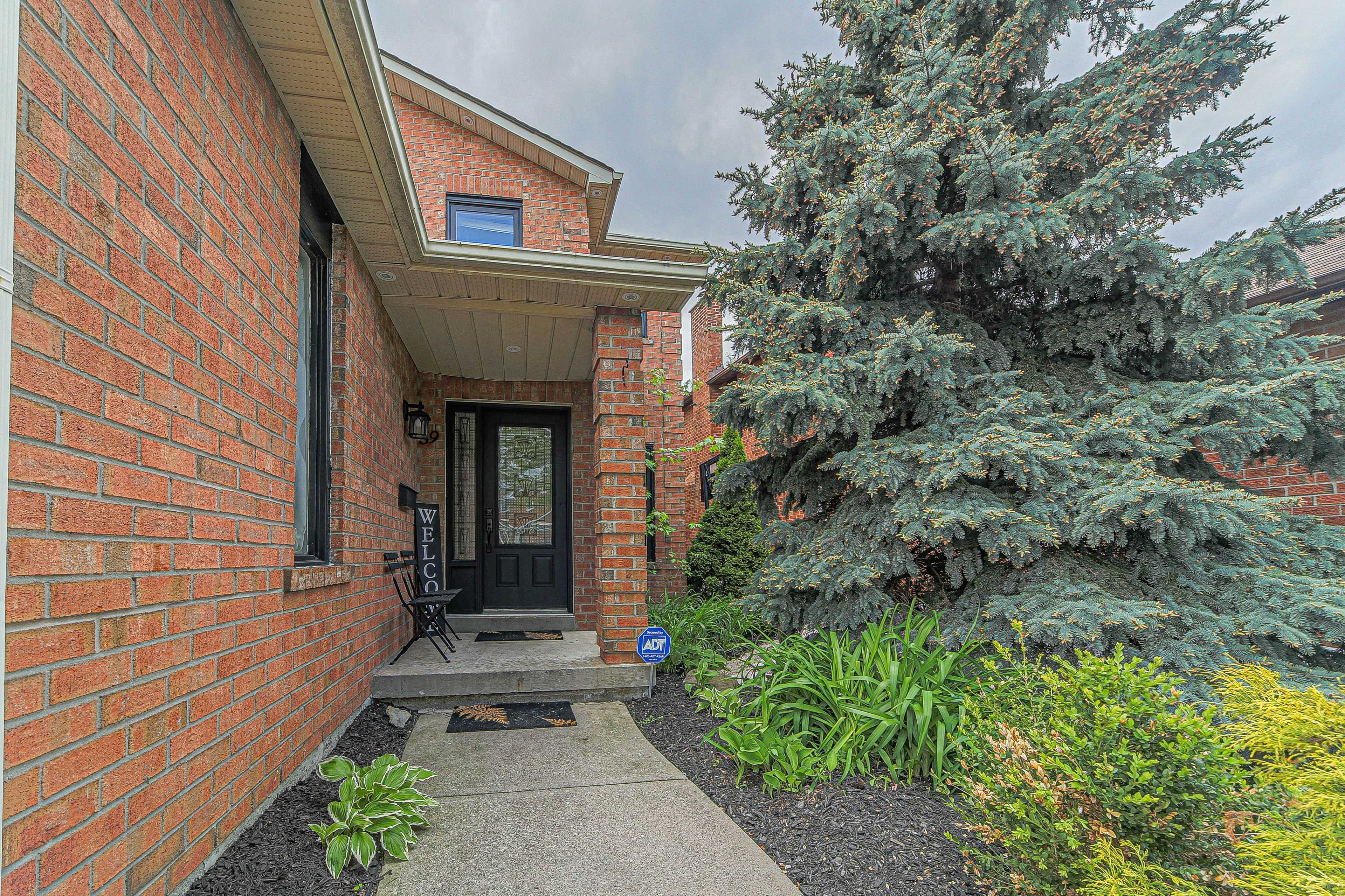 Brampton, ON L6S 5G7,59 Lord Simcoe DR