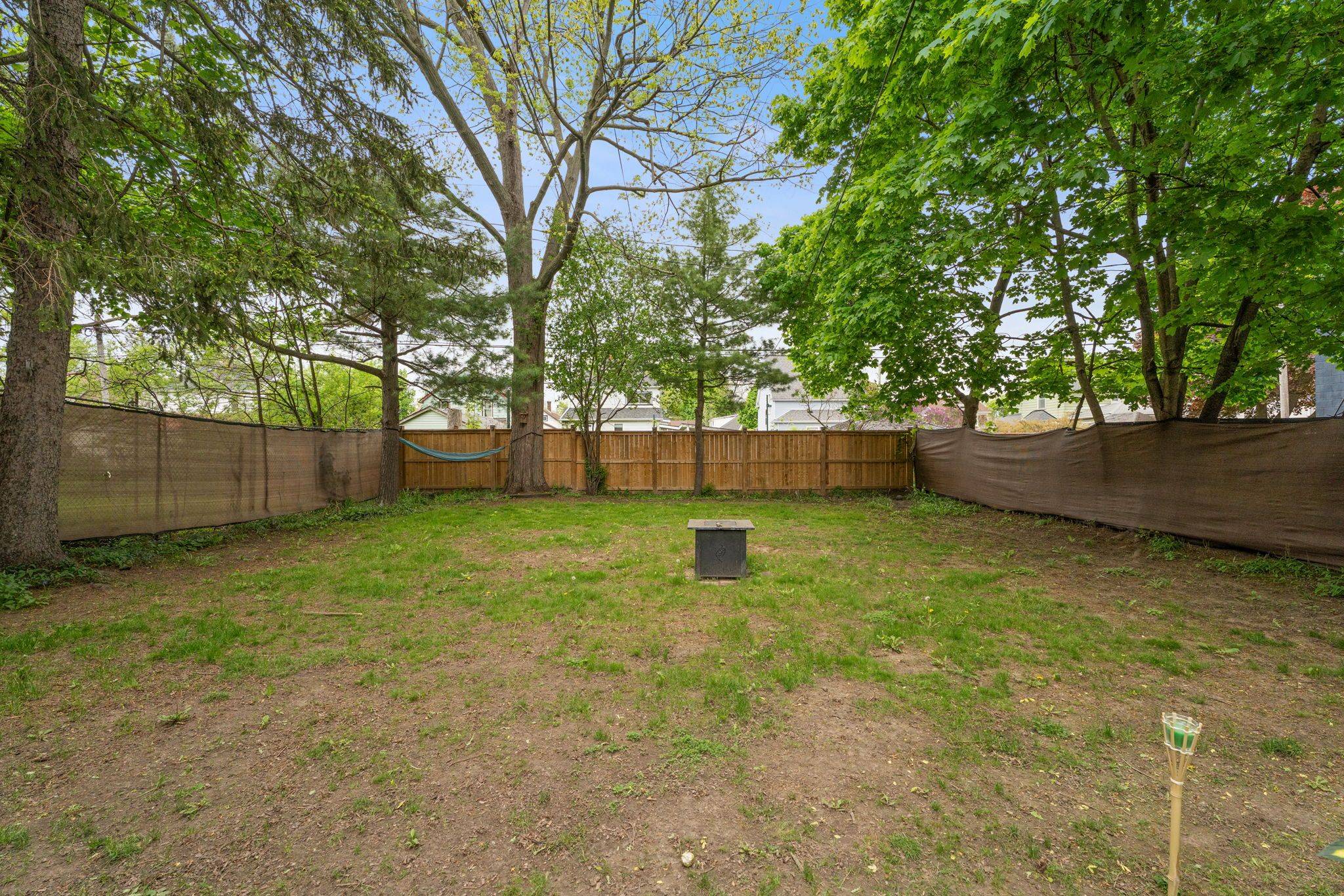 Fort Erie, ON L2A 2S5,224 Jarvis ST