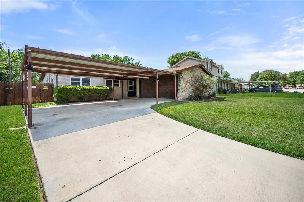 Saginaw, TX 76179,332 Thompson Drive