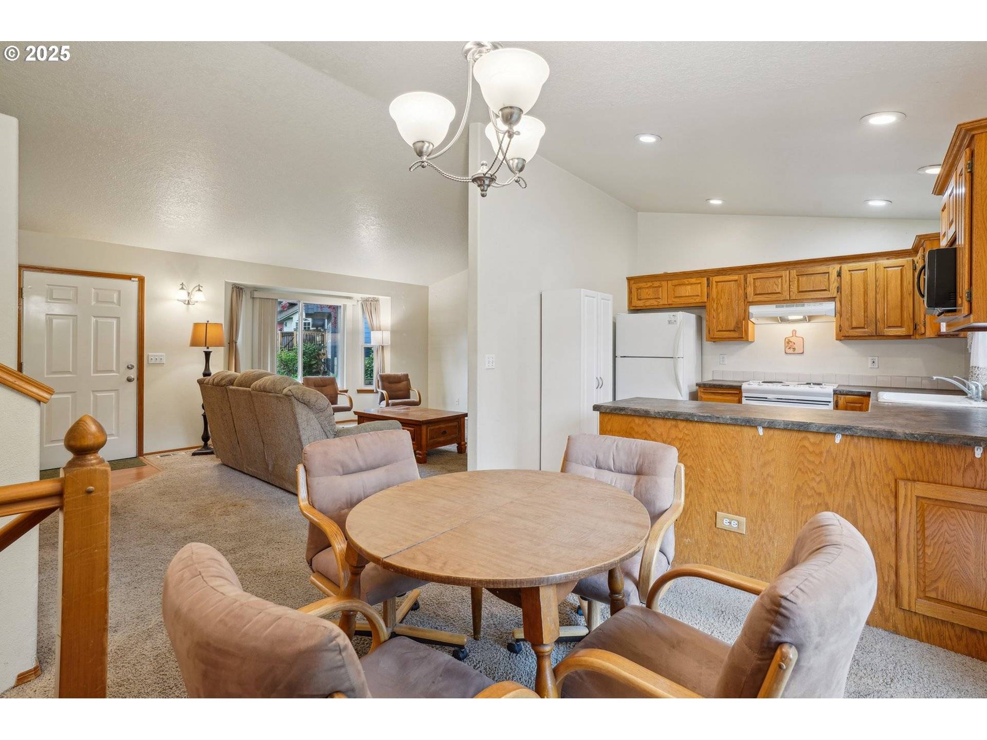 Sandy, OR 97055,17701 KOCH CT