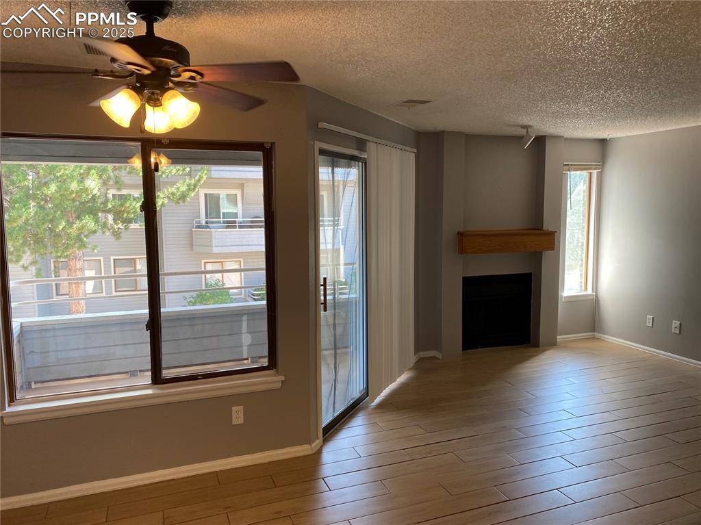Colorado Springs, CO 80910,3688 Iguana DR
