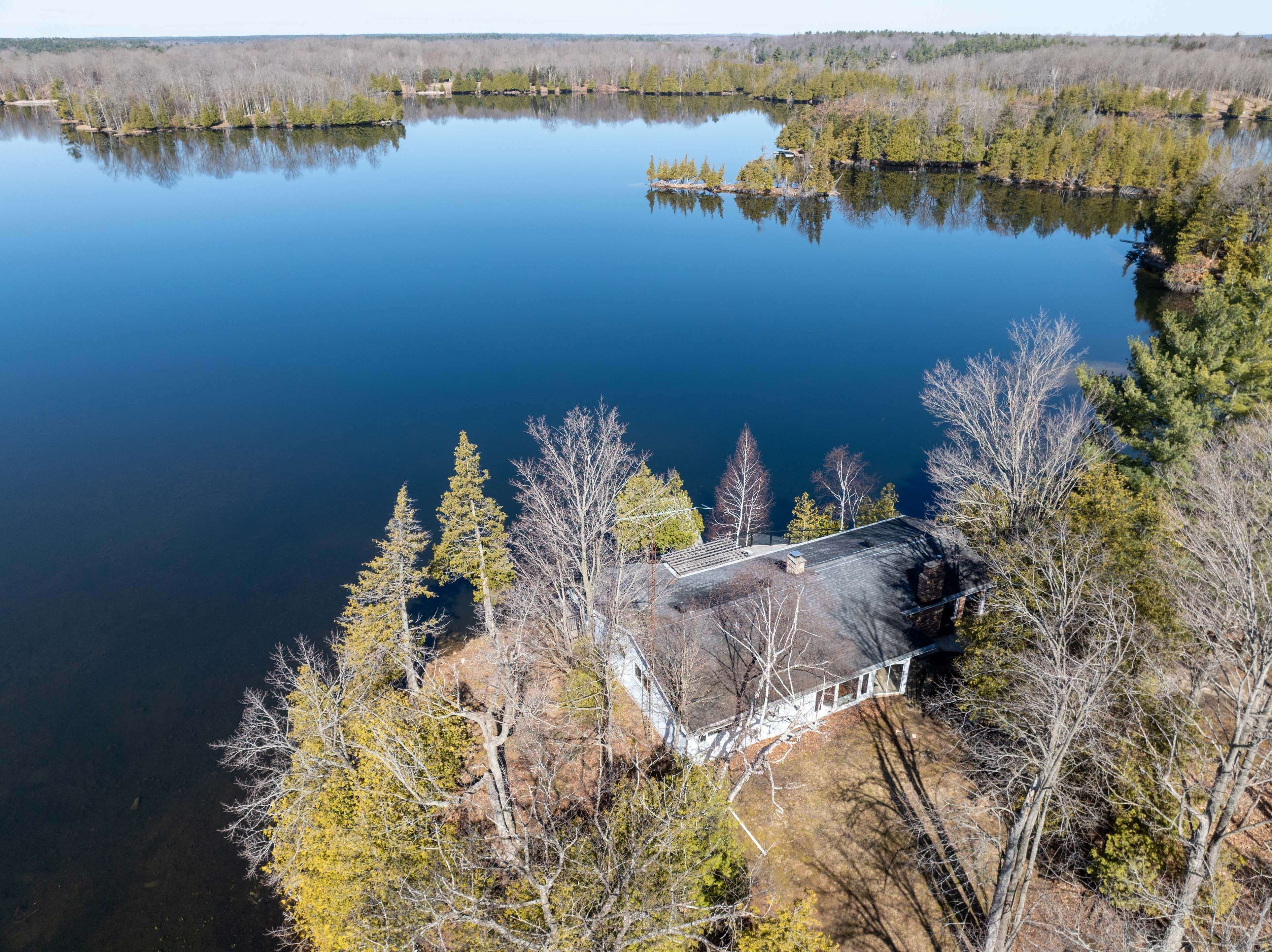Rideau Lakes, ON K0G 1E0,610 Indian Lake RD