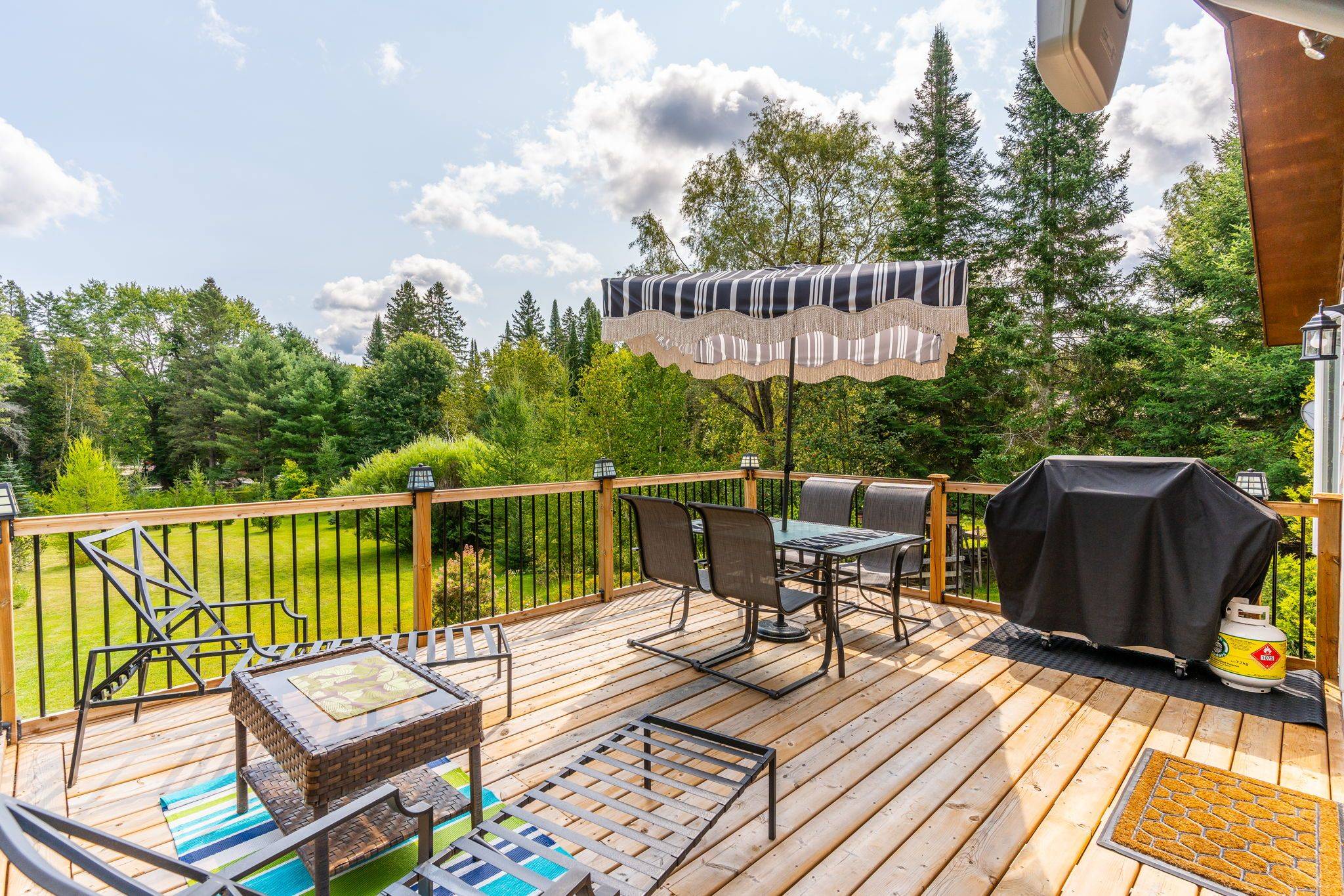 Minden Hills, ON K0M 2K0,1117 MISTIVALE RD