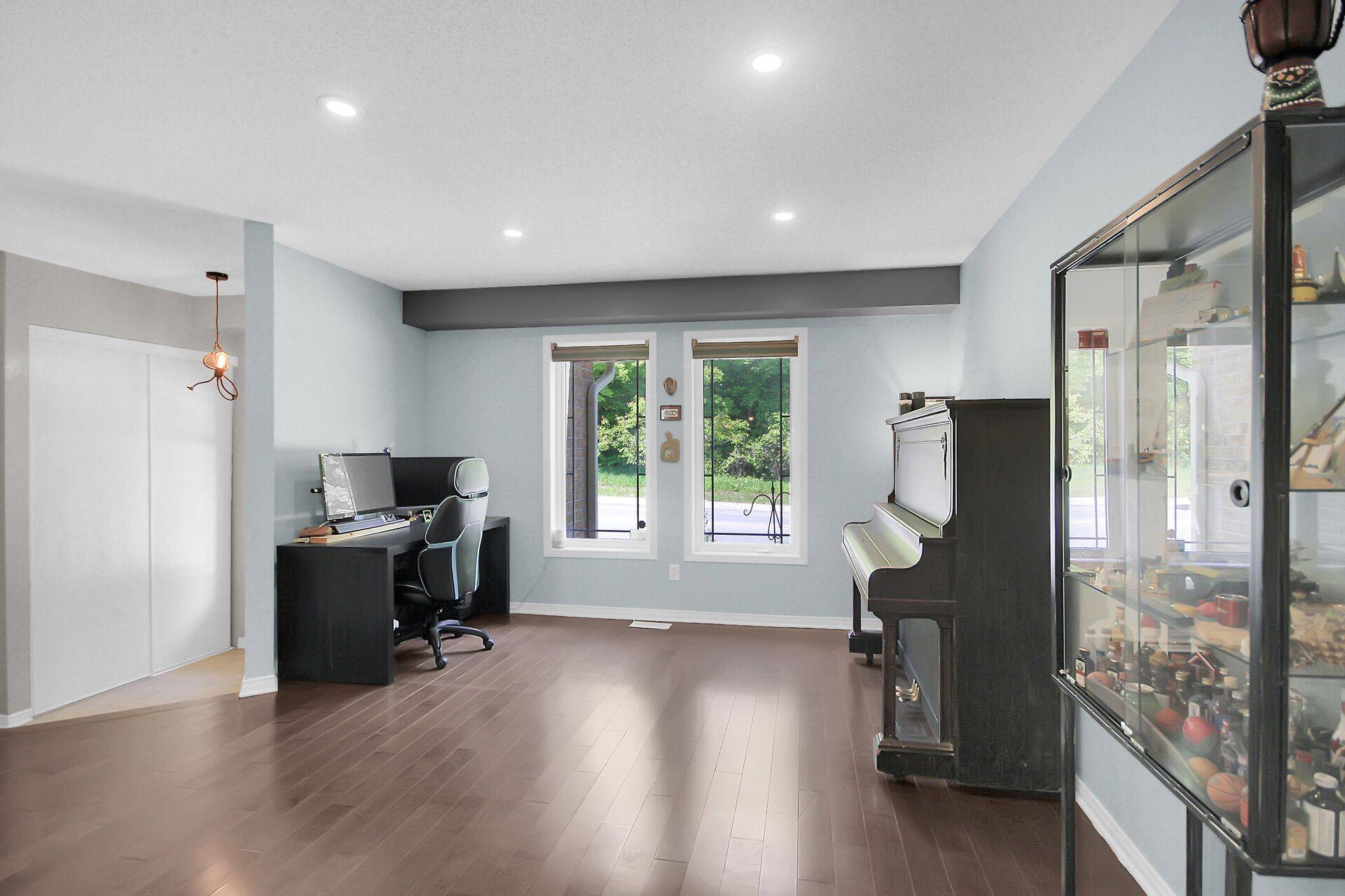 Barrhaven, ON K2G 6Z6,375 Cresthaven DR
