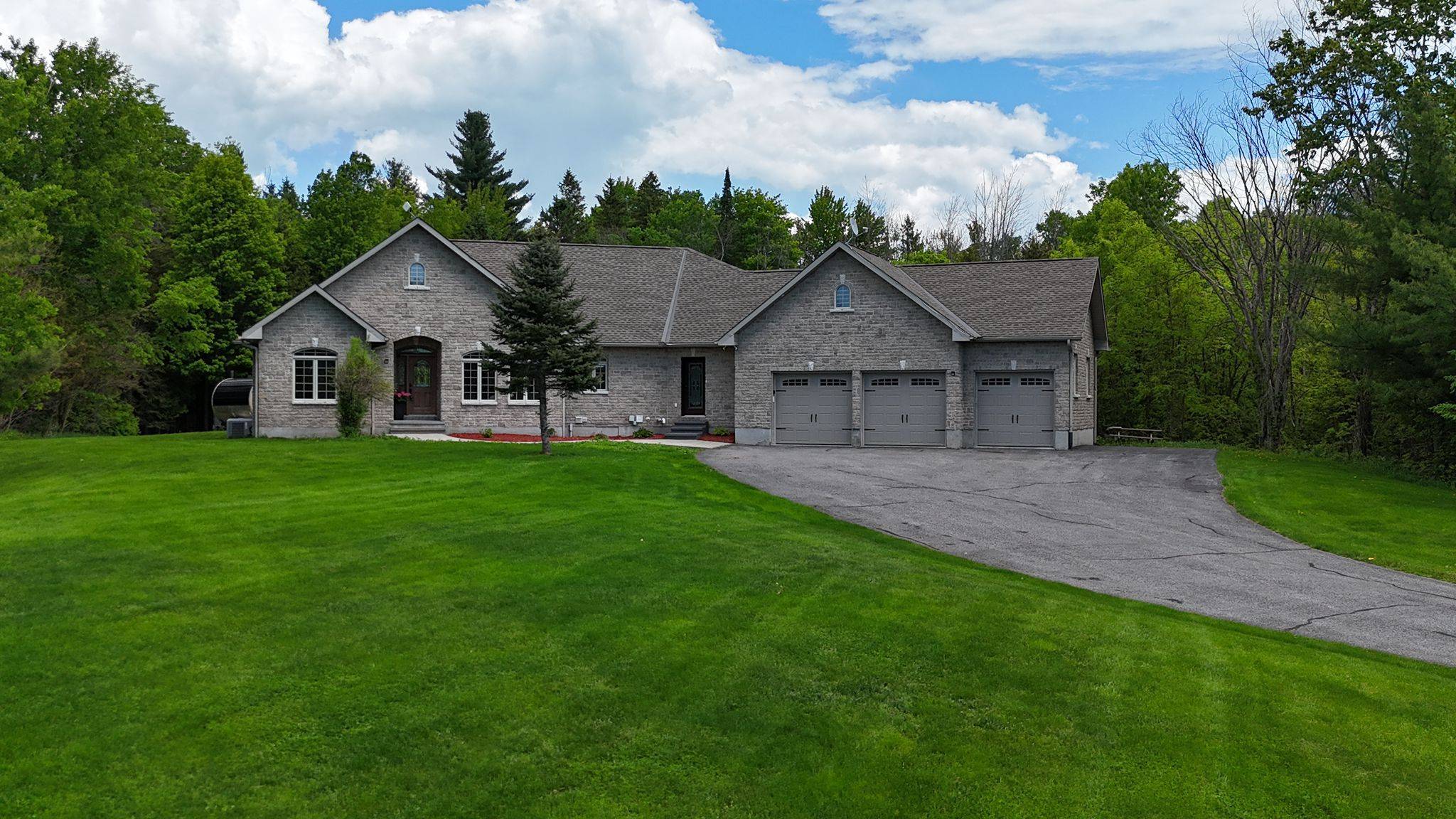 Constance Bay - Dunrobin - Kilmaurs - Woodlawn, ON K0A 1T0,3464 Greenland RD