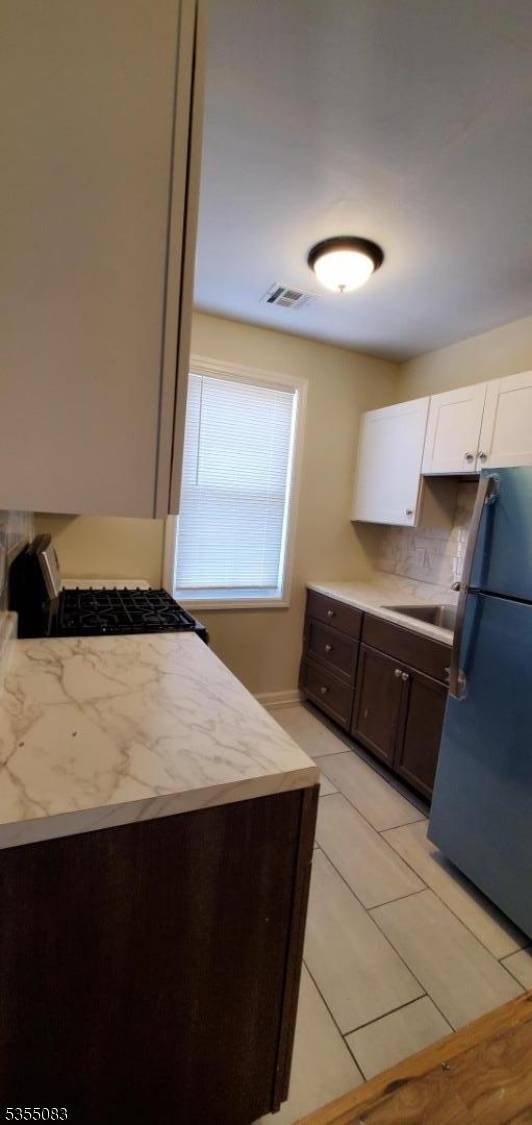 Newark City, NJ 07112,206 Chancellor Ave #2L