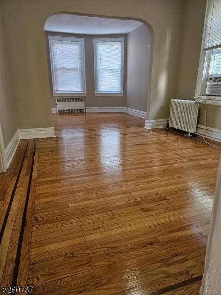 Kearny Town, NJ 07032,271 Davis Ave