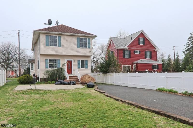 Cranford Twp., NJ 07016,207 Walnut Ave