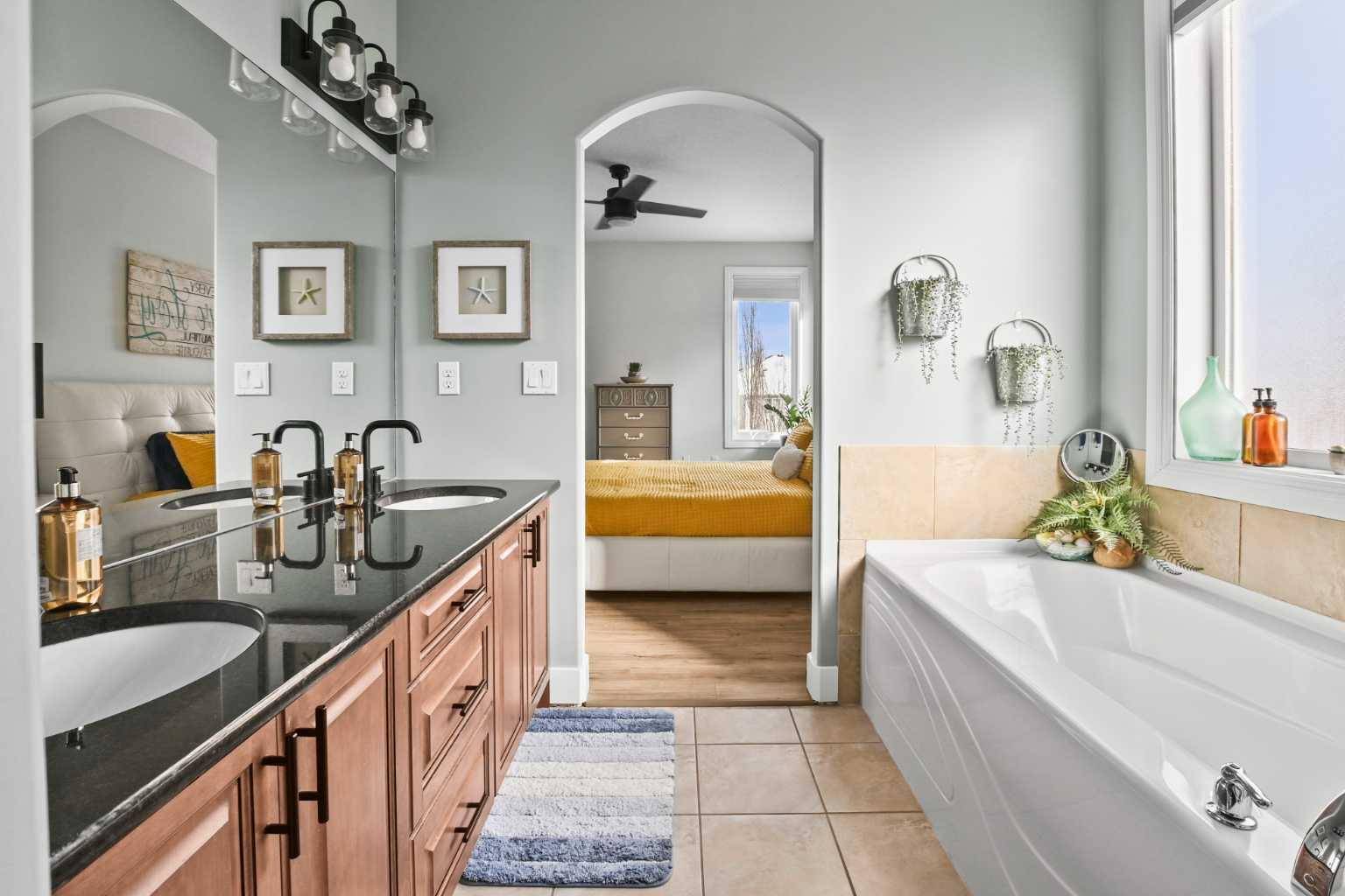 Blackfalds, AB T4M0C1,85 Chinook ST