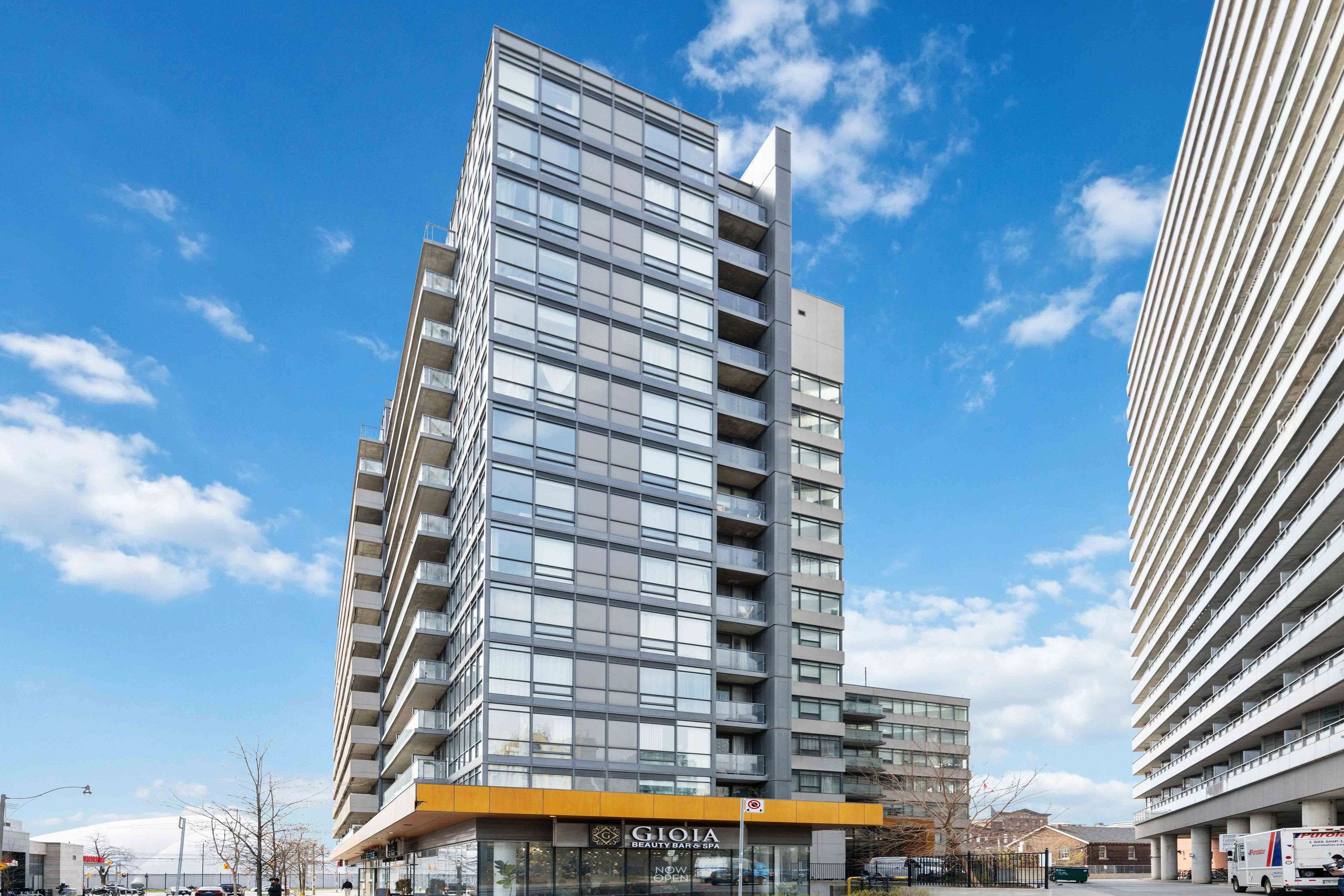 Toronto C01, ON M6K 0A3,20 Joe Shuster WAY #1305