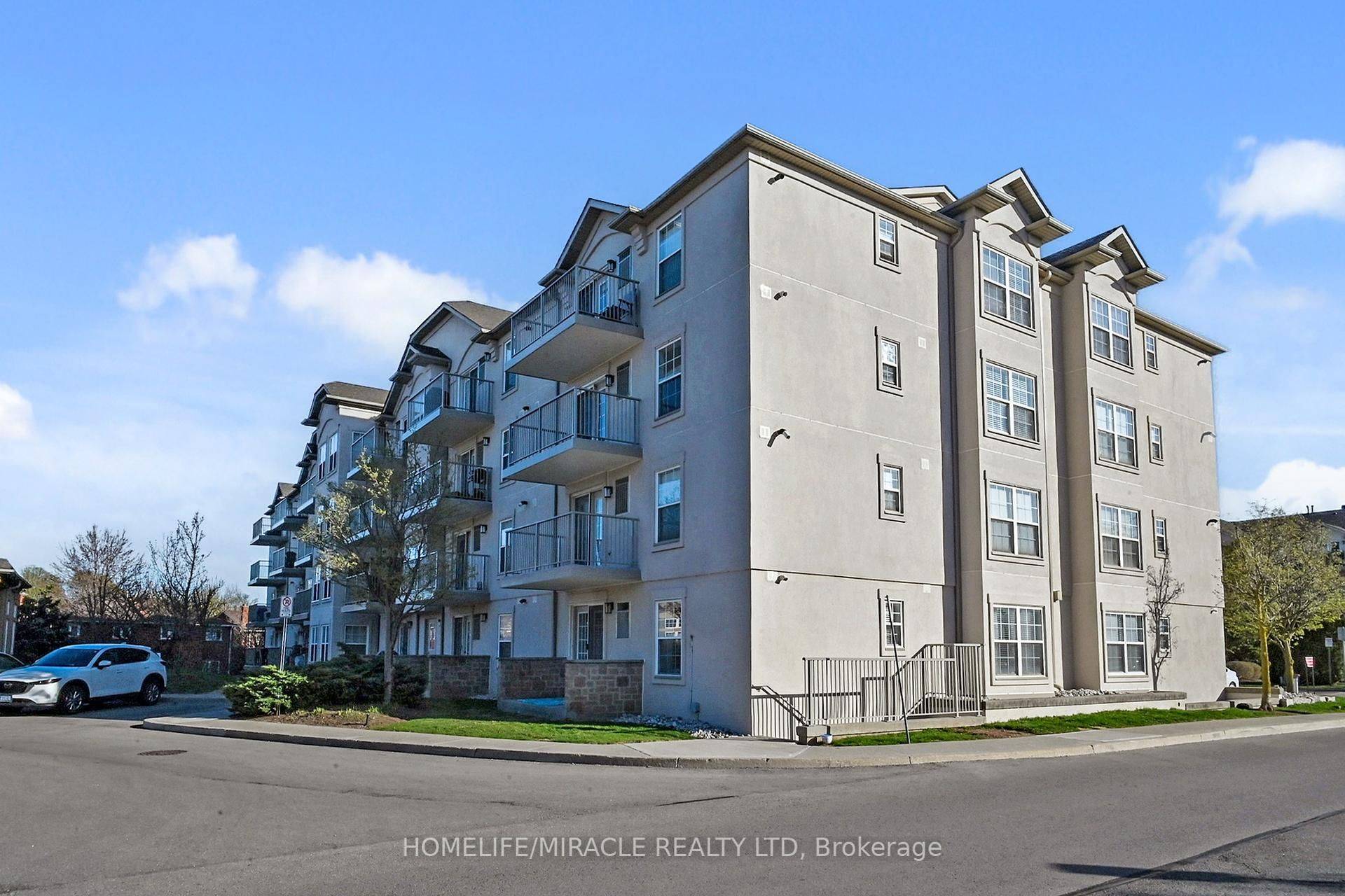 Oakville, ON L6M 4M9,1440 Bishops Gate #306