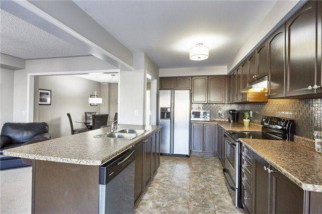 Whitby, ON L1N 0H2,54 Stanhope ST