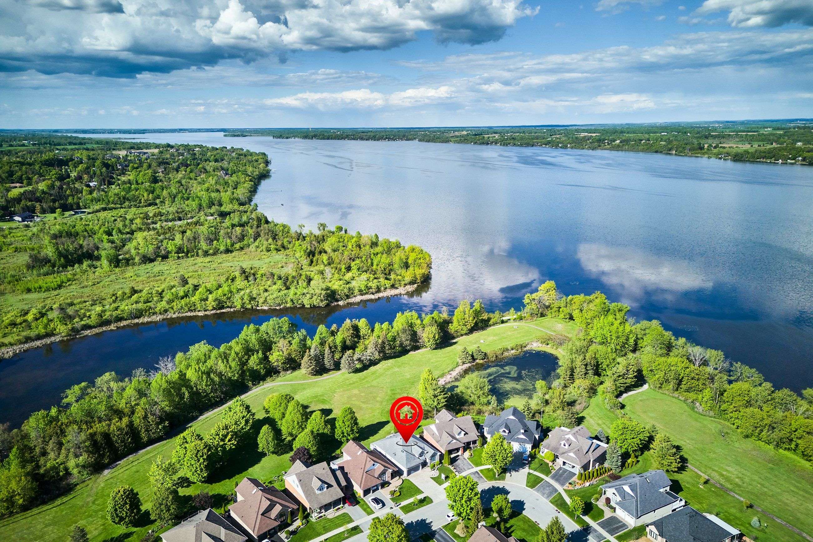 Scugog, ON L9L 1S4,247 Waterbury CRES