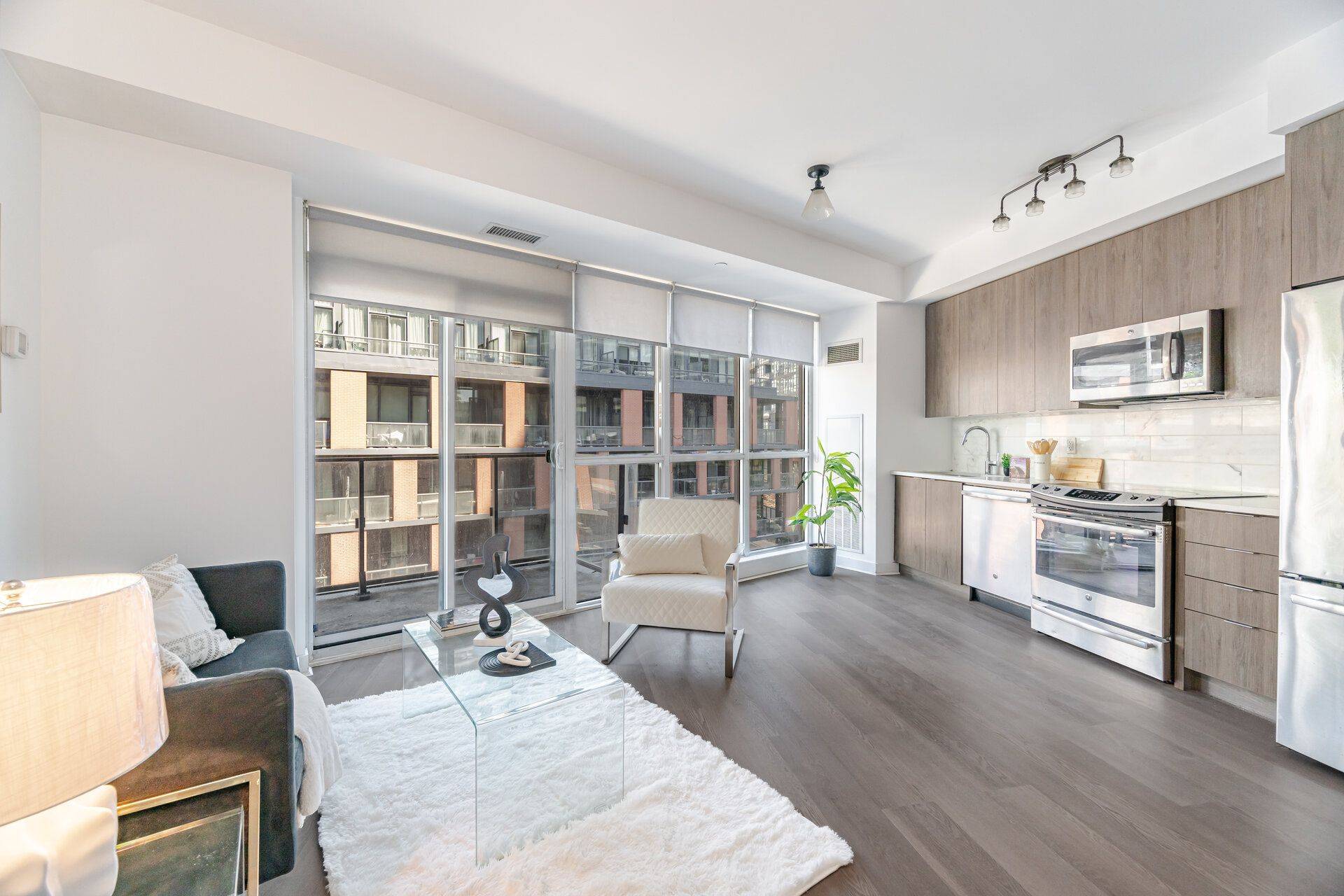 Toronto C01, ON M5V 0H8,50 Bruyeres Mews #615