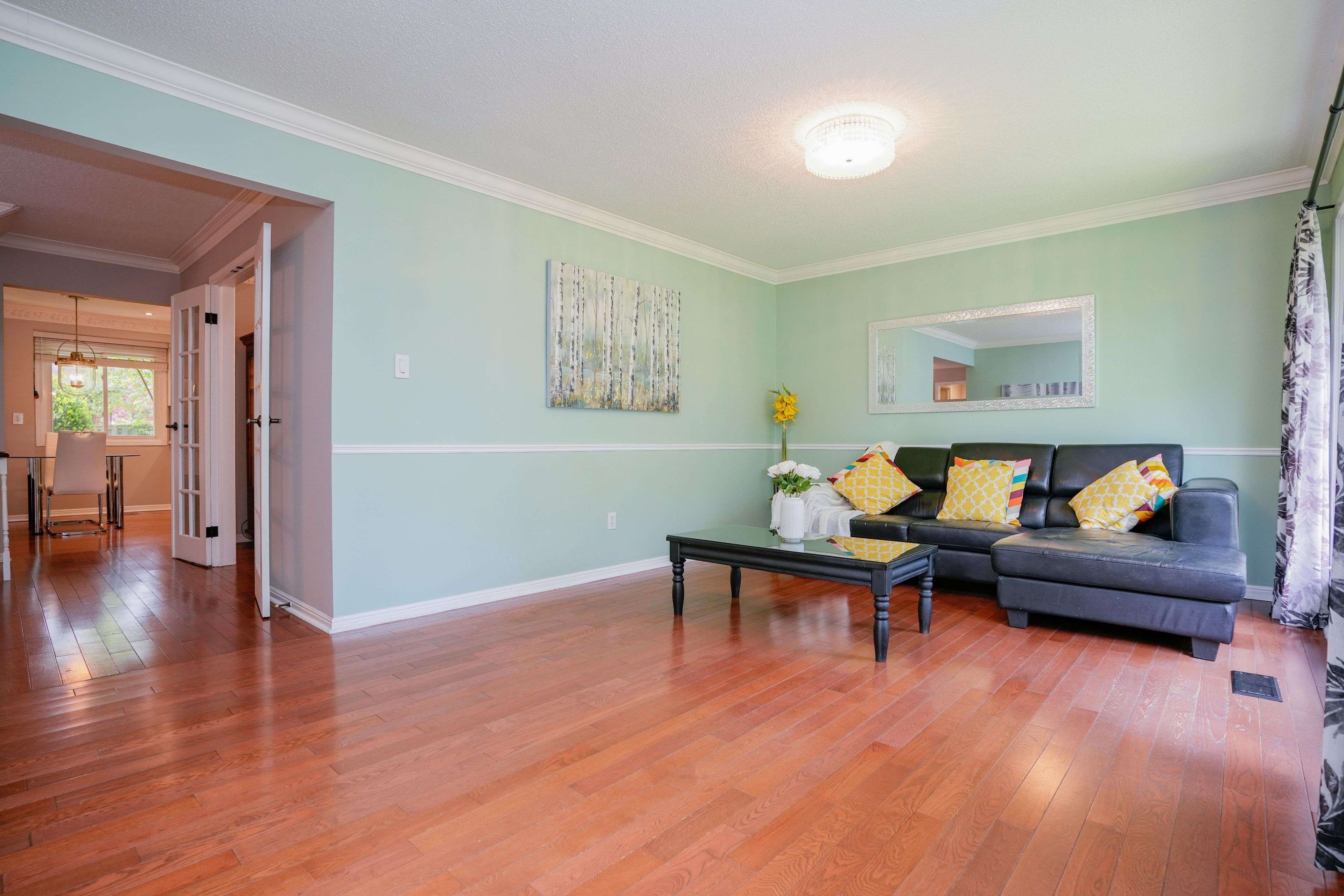 Brampton, ON L6Z 1T6,44 Cairnmore CT